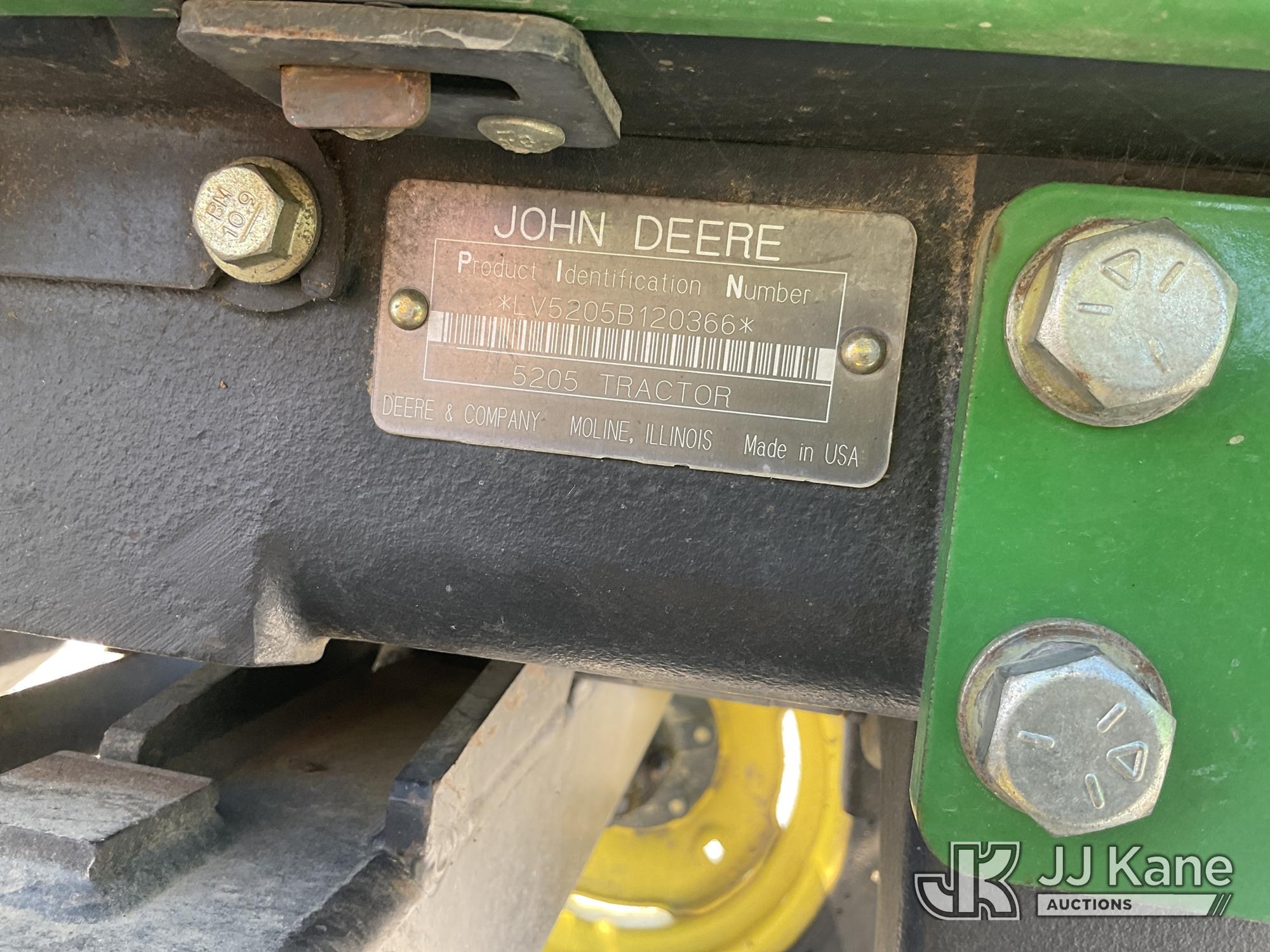 0 John Deere 5205