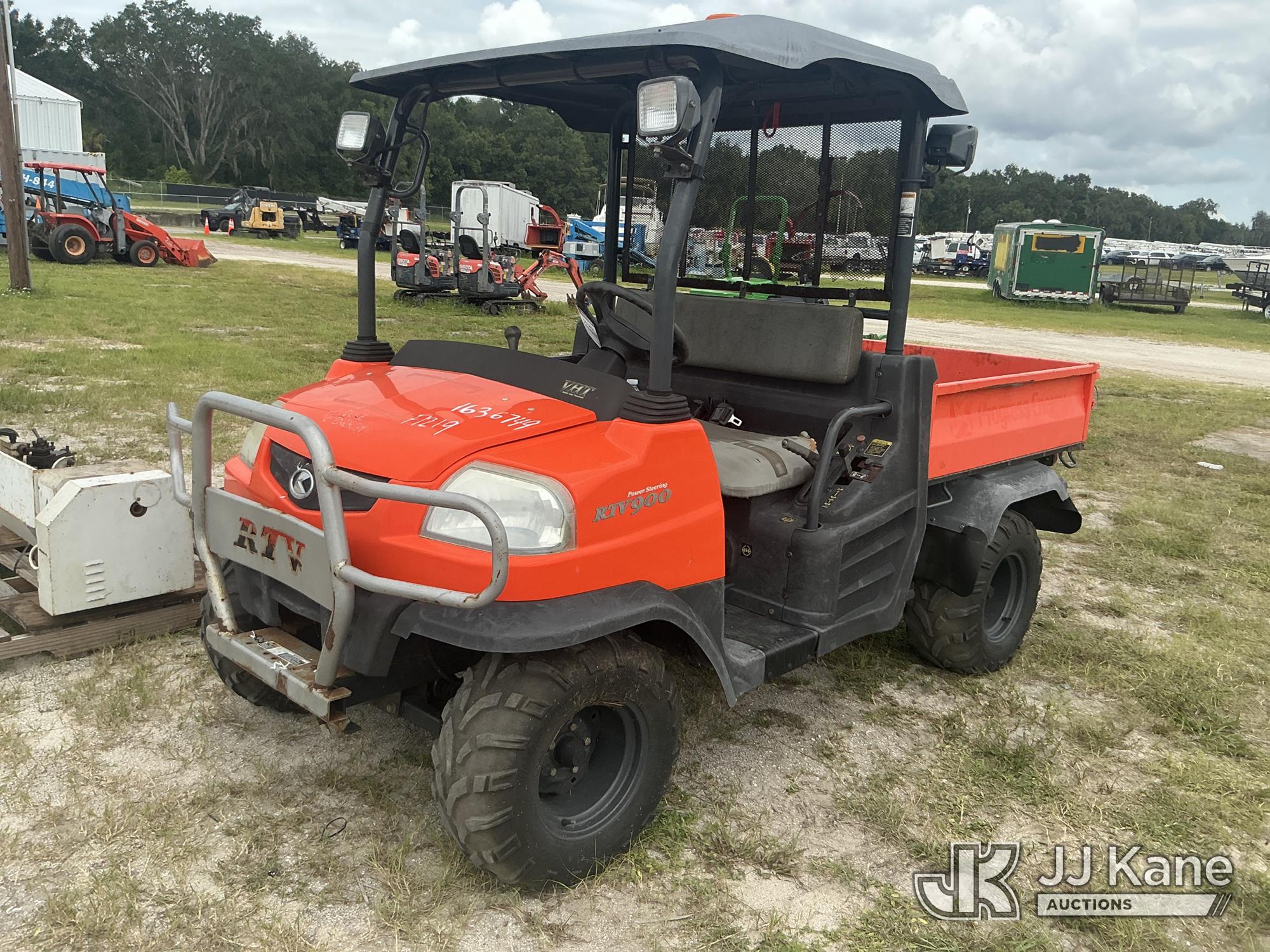 Photo of Kubota RTV-900 4x4