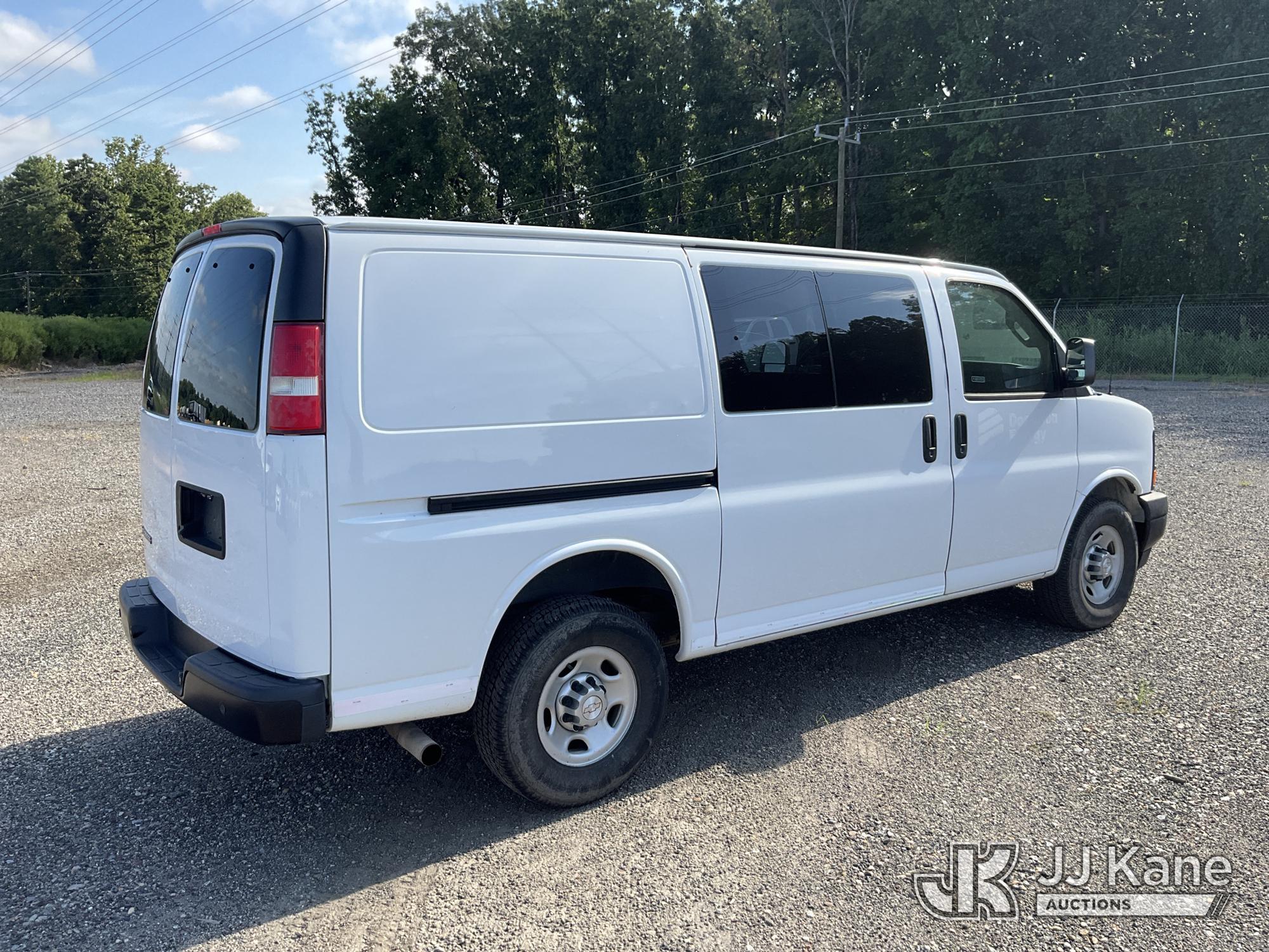 2017 Chevrolet EXPRESS G2500