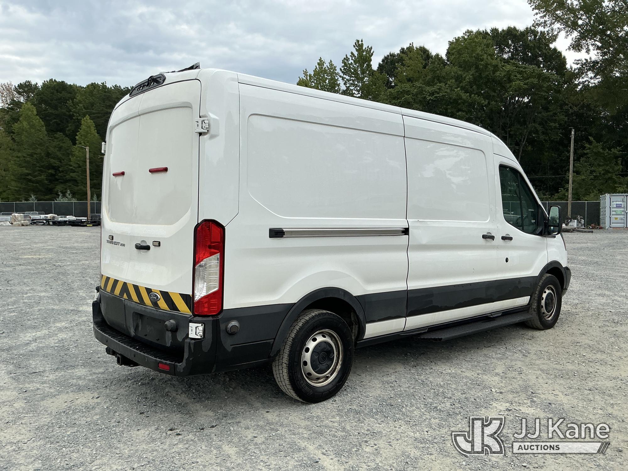 2019 Ford TRANSIT 250