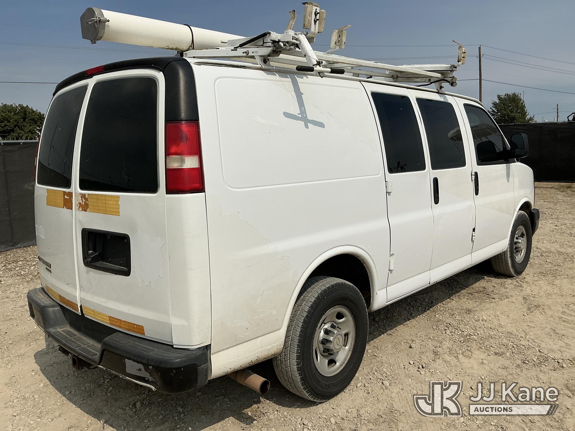 2013 Chevrolet EXPRESS 2500