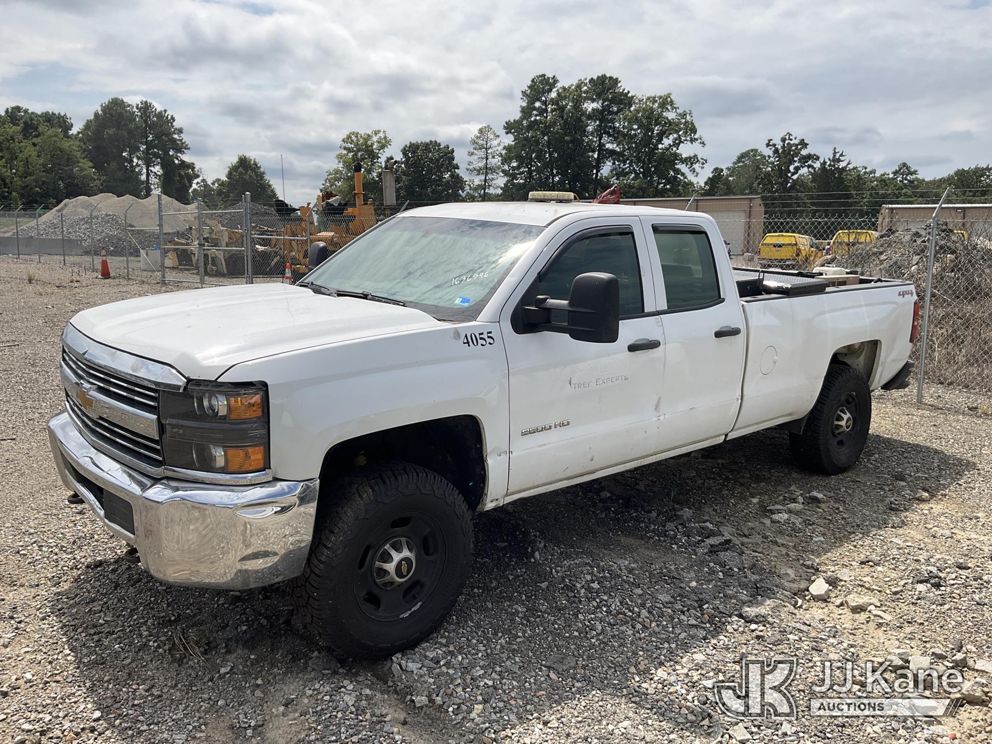 Photo of 2015 Chevrolet Silverado 2500HD 4X4