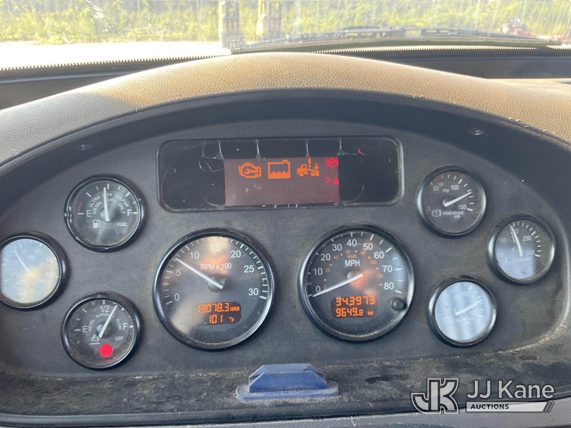 2016 Peterbilt 348
