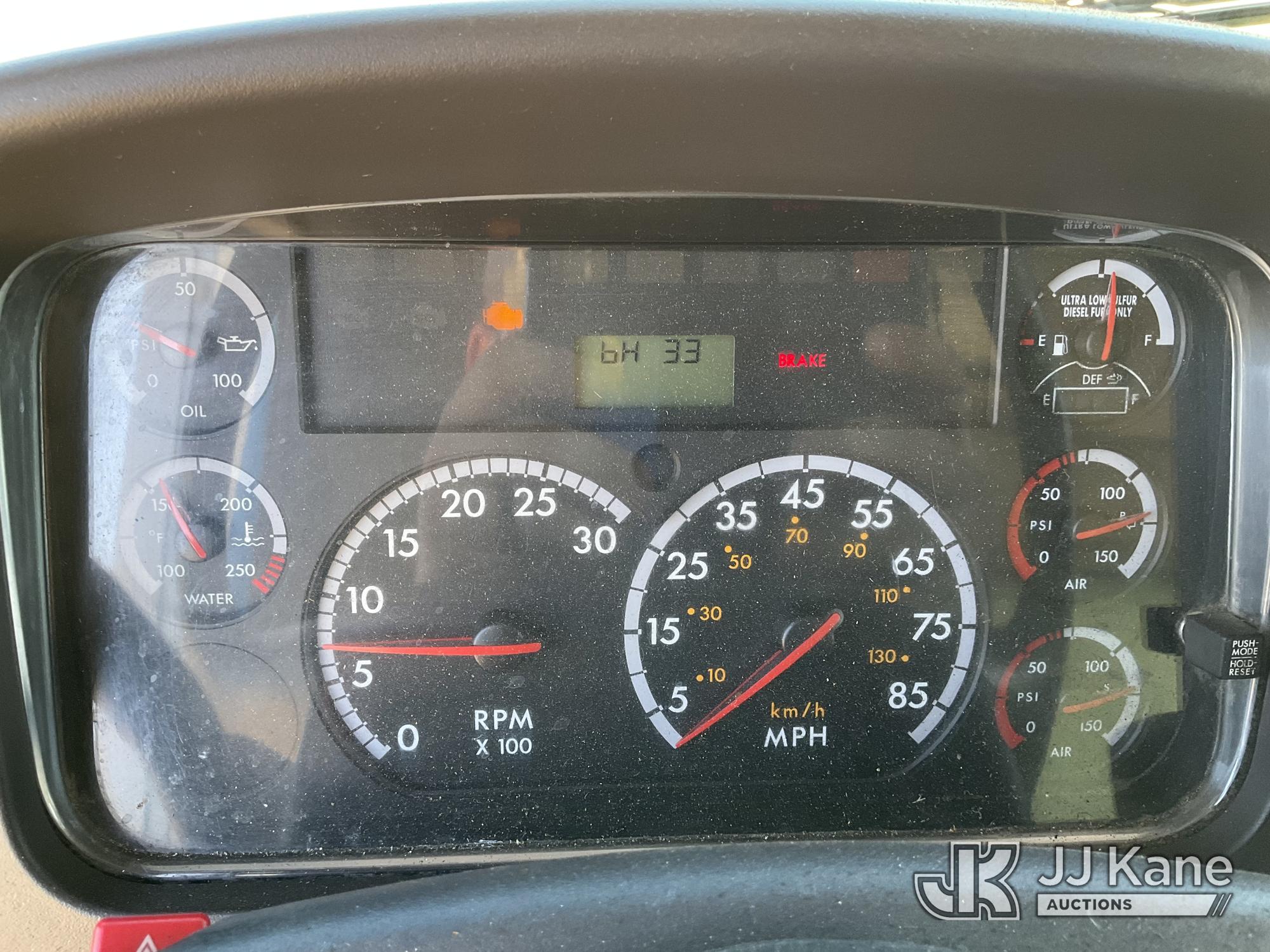 2014 Freightliner M2 106