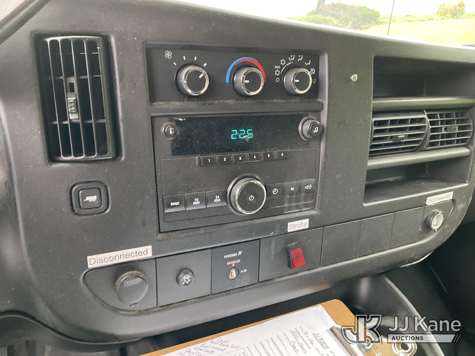2011 Chevrolet EXPRESS G2500