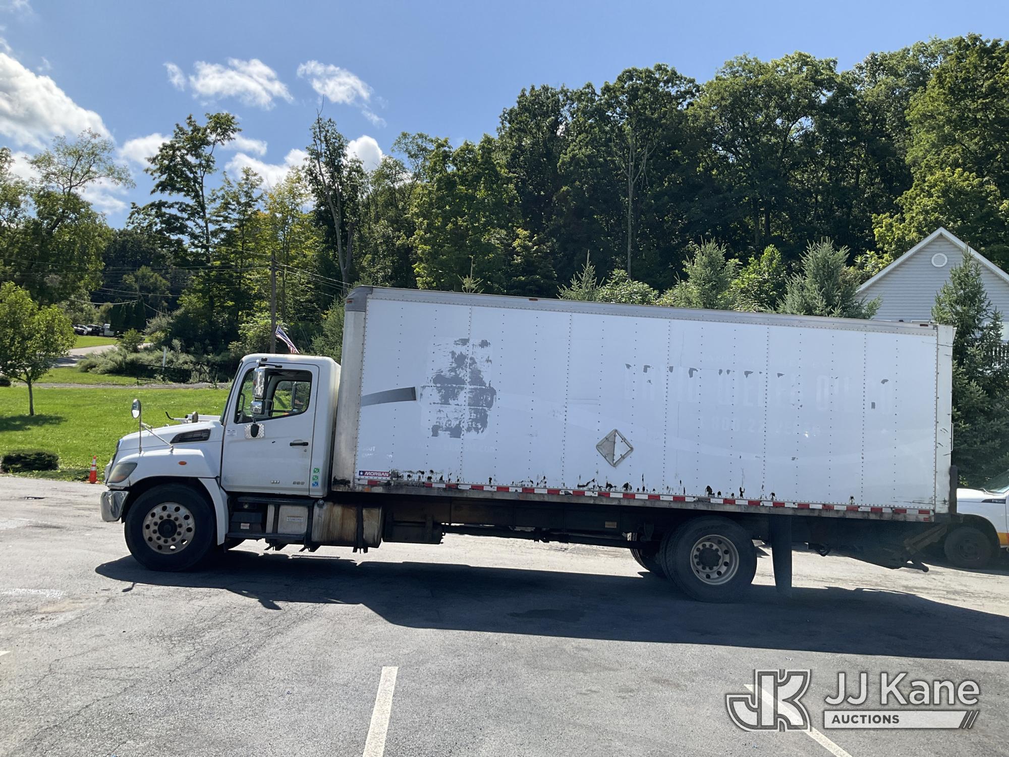 2016 Hino CONVENTIONAL CAB