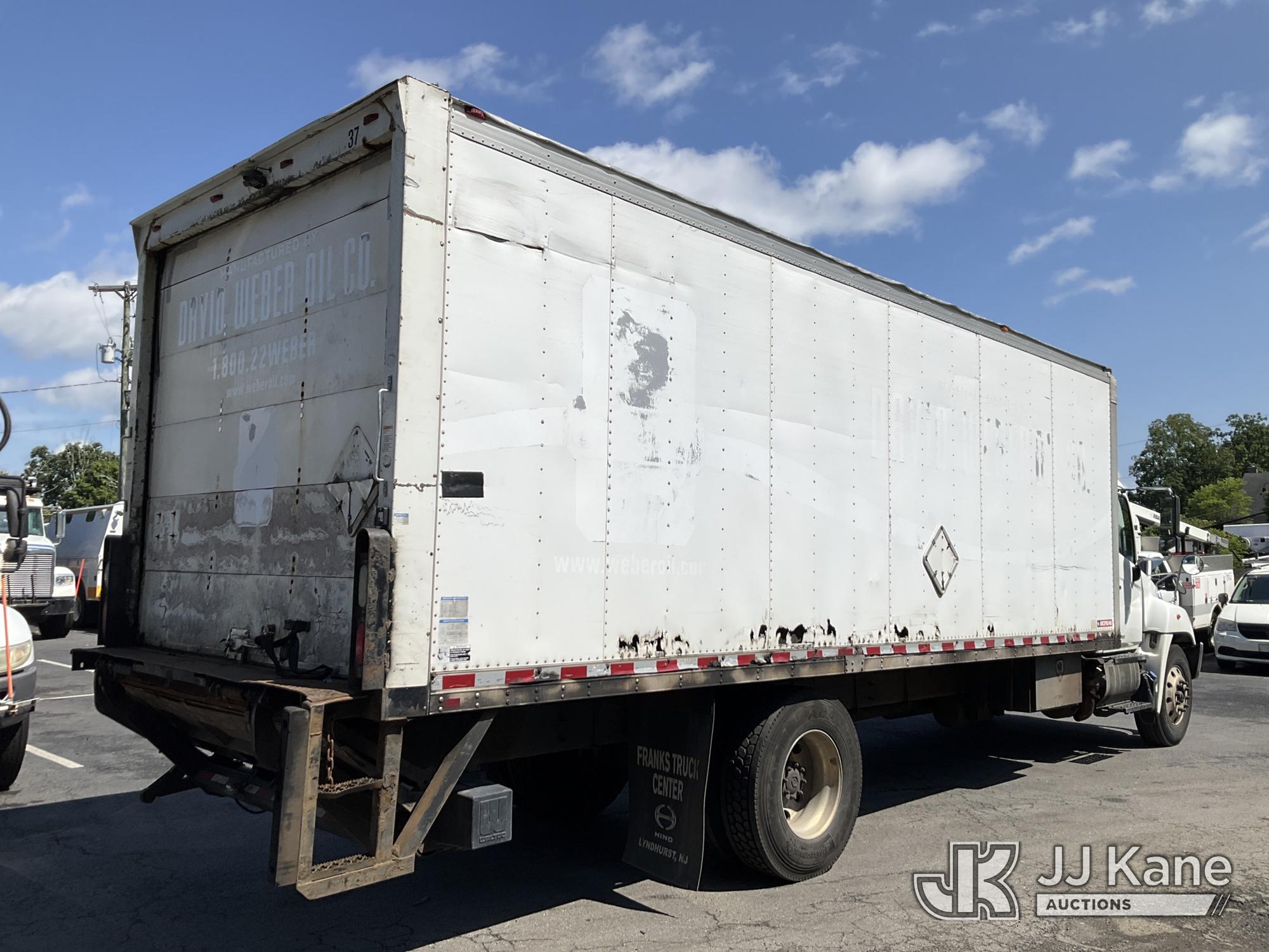 2016 Hino CONVENTIONAL CAB