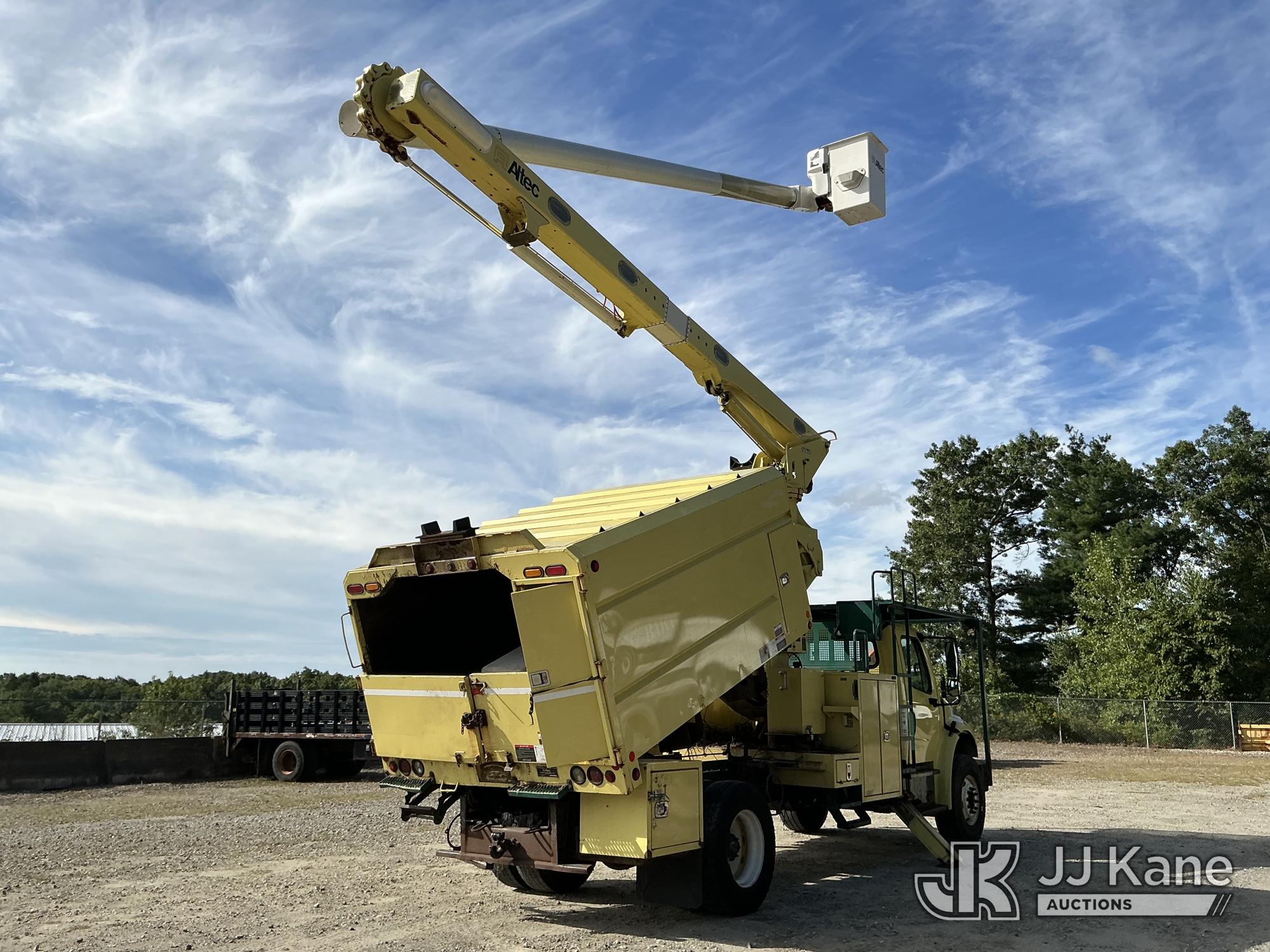 2019 Freightliner M2