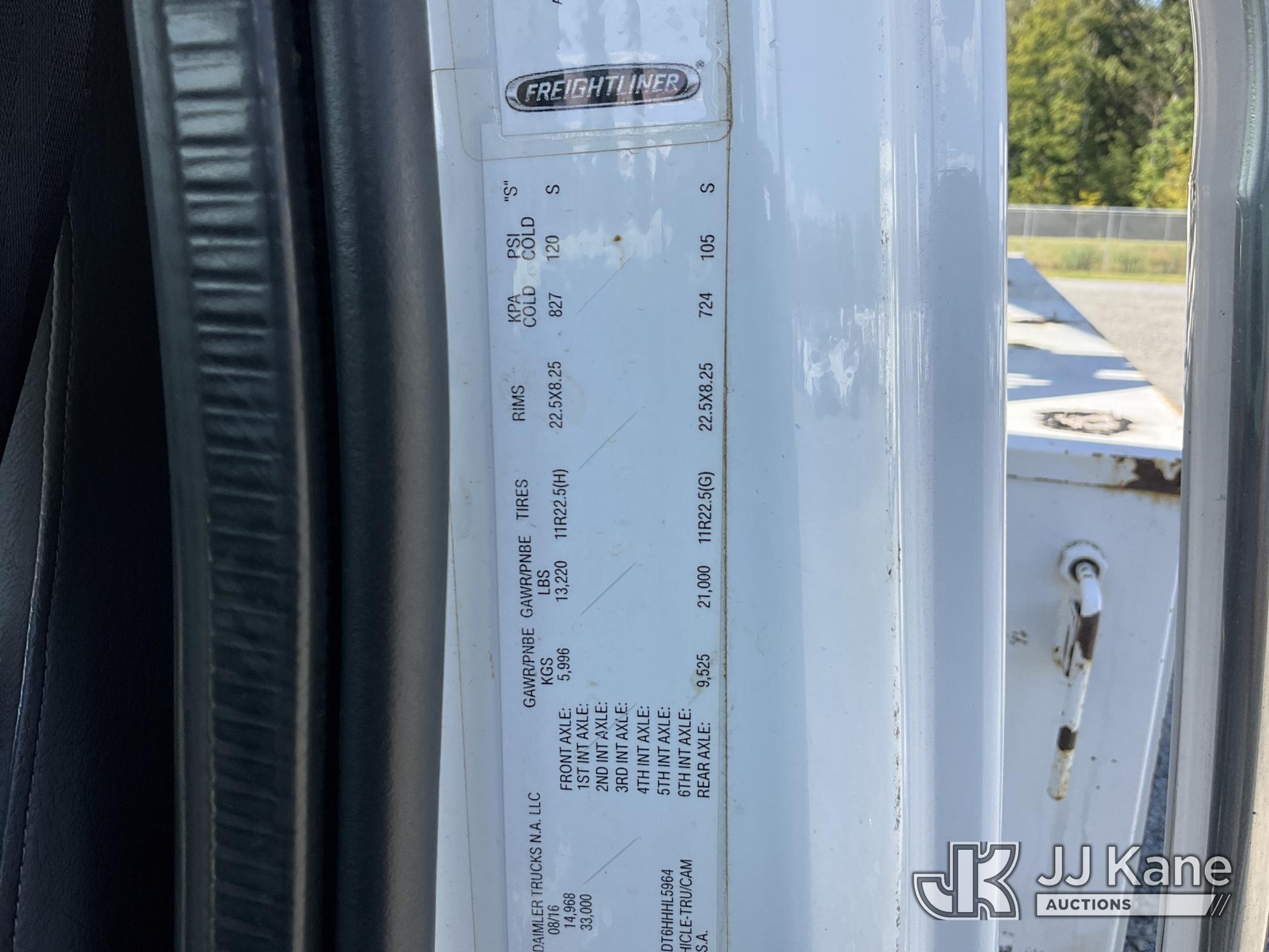 2017 Freightliner M2 106 4X4