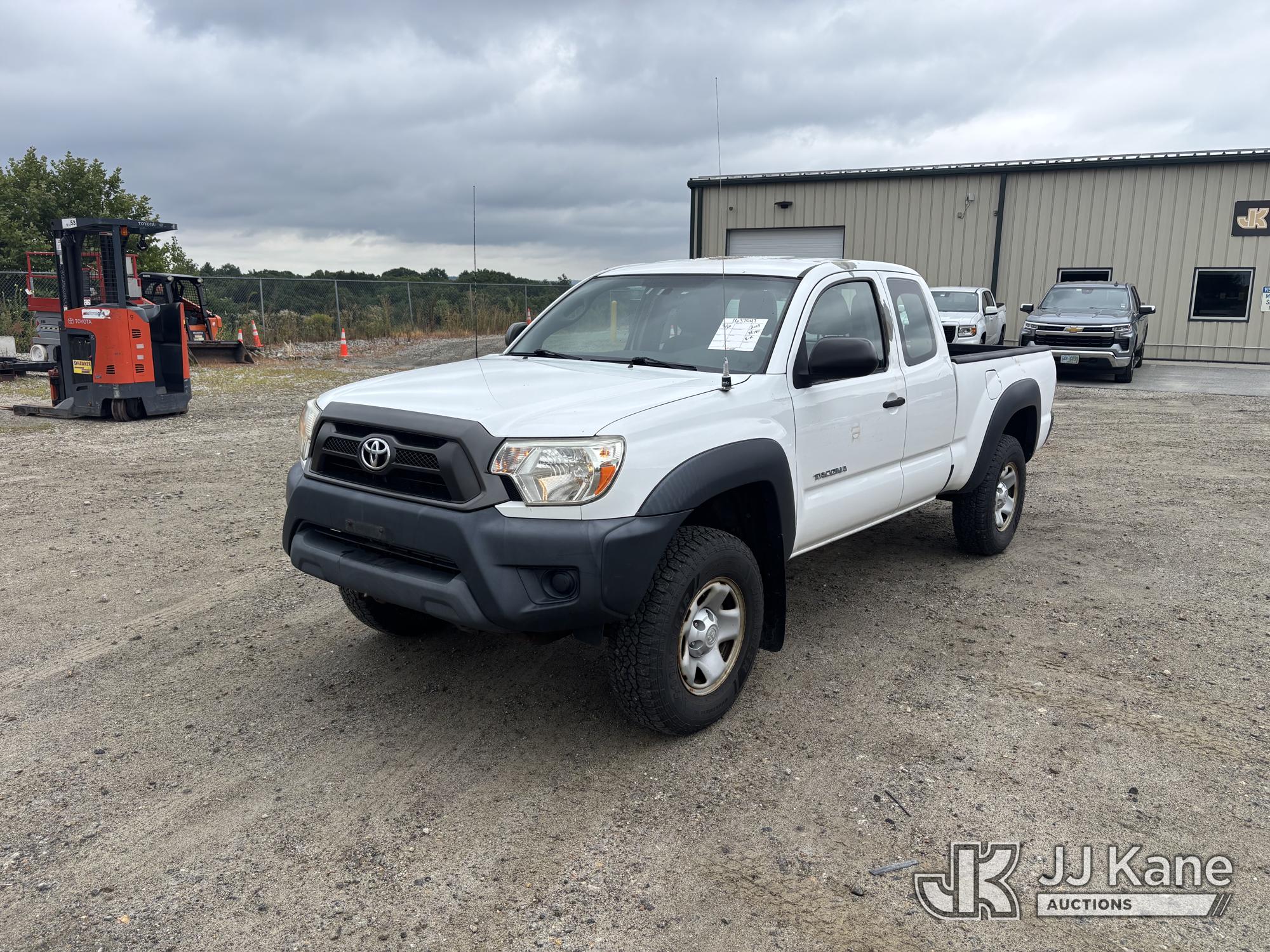 Photo of 2013 Toyota Tacoma