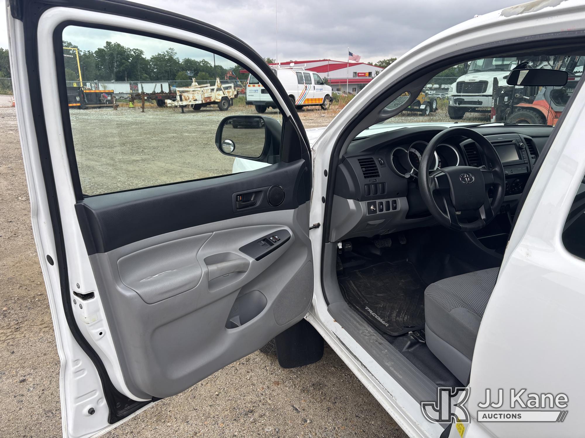 2013 Toyota TACOMA