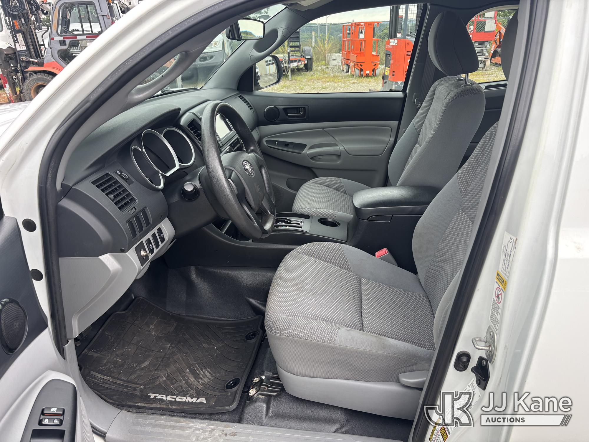 2013 Toyota TACOMA