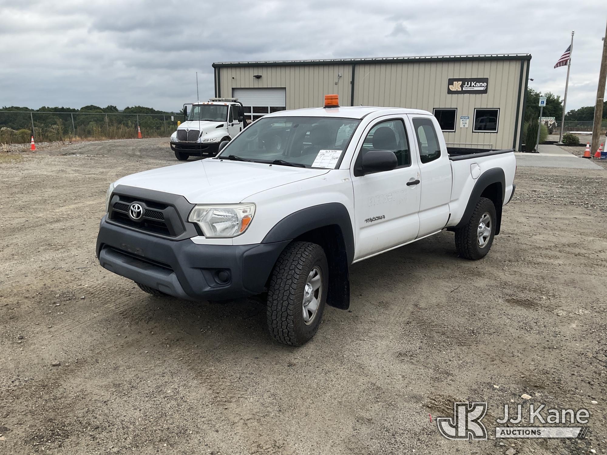 Photo of 2014 Toyota Tacoma