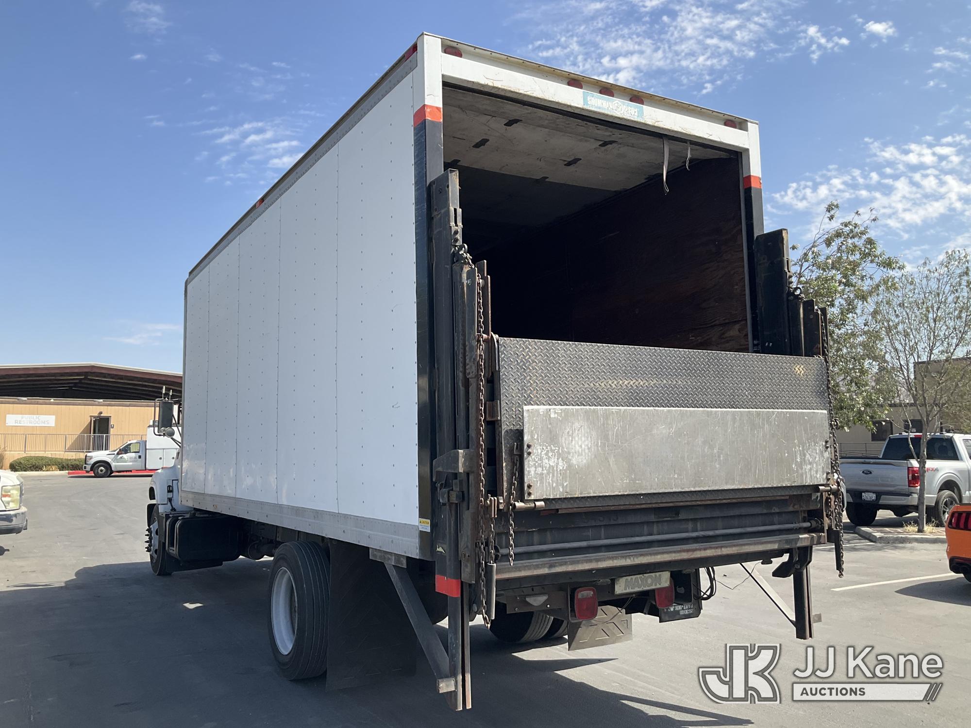 2000 GMC C7H042