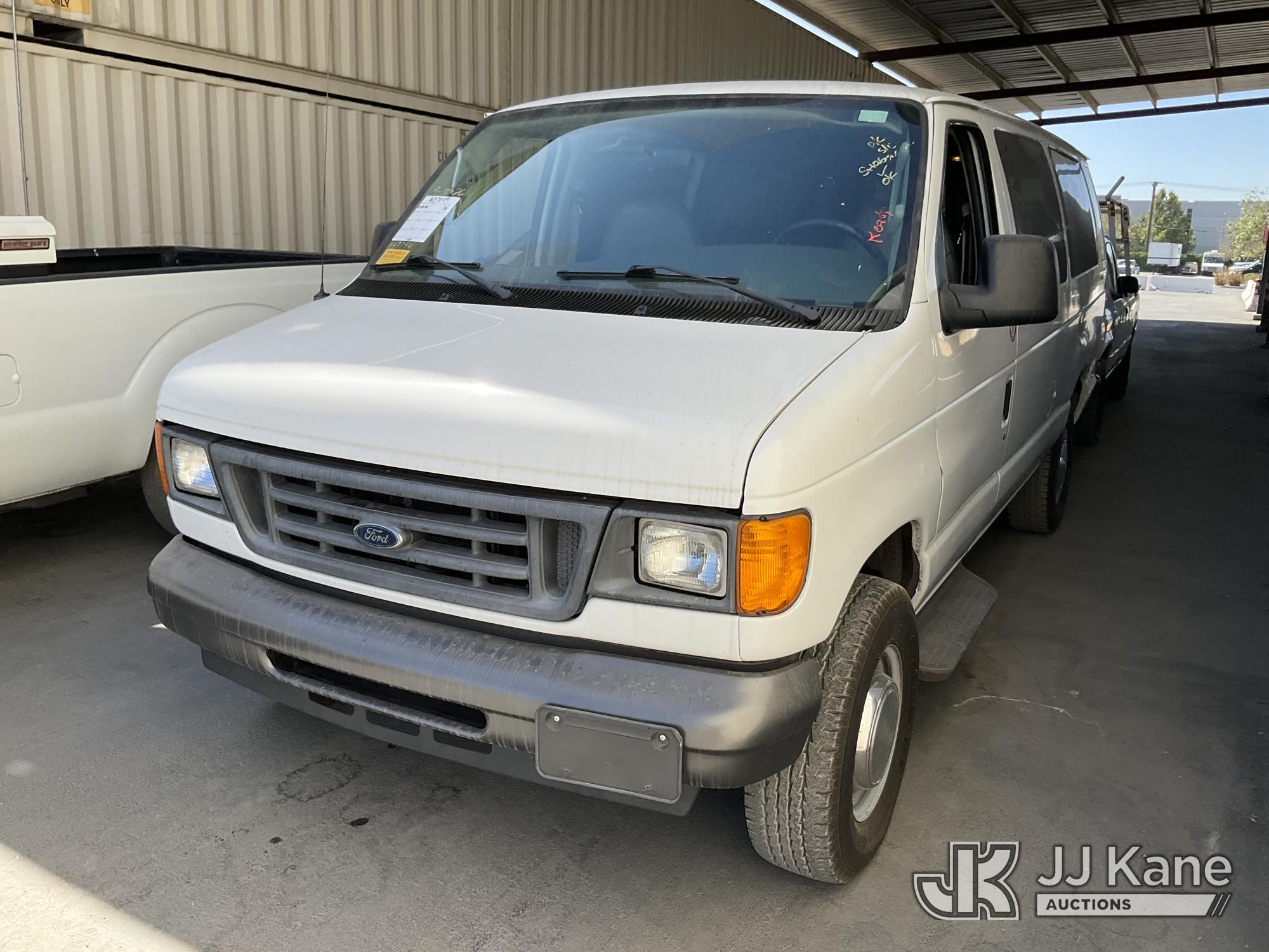 Photo of 2006 Ford Econoline