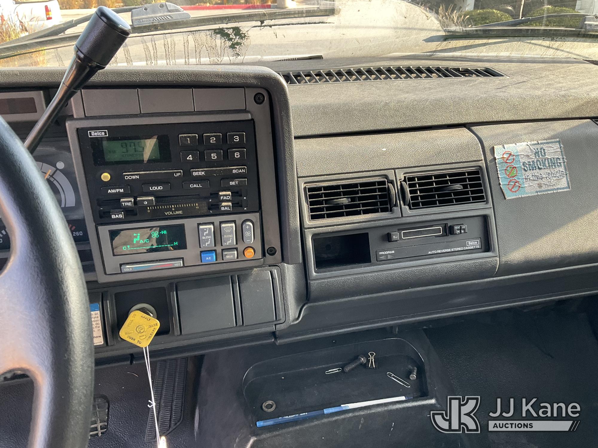 2000 GMC C6H042