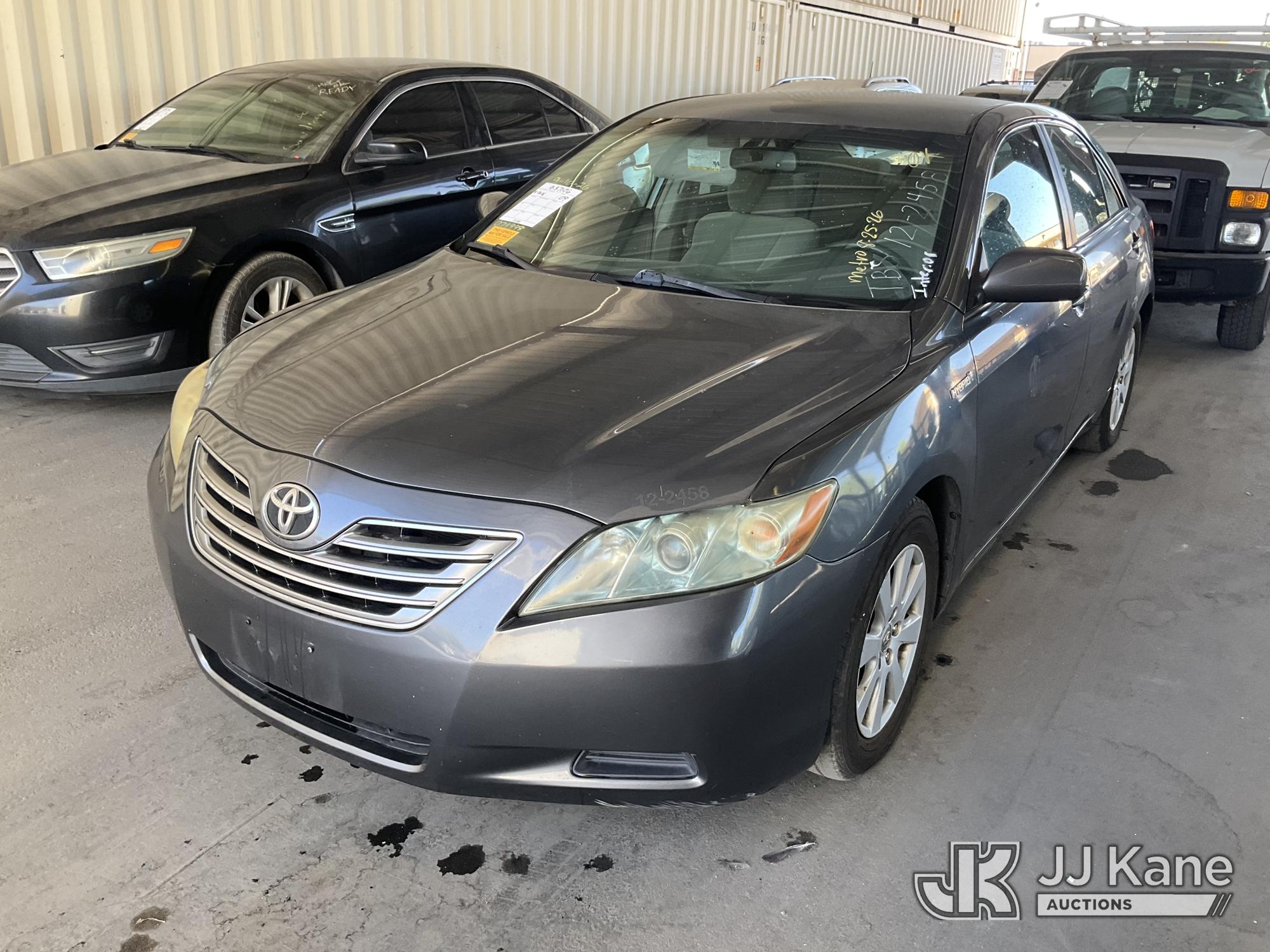 2009 Toyota Camry LE 4-Door Sedan