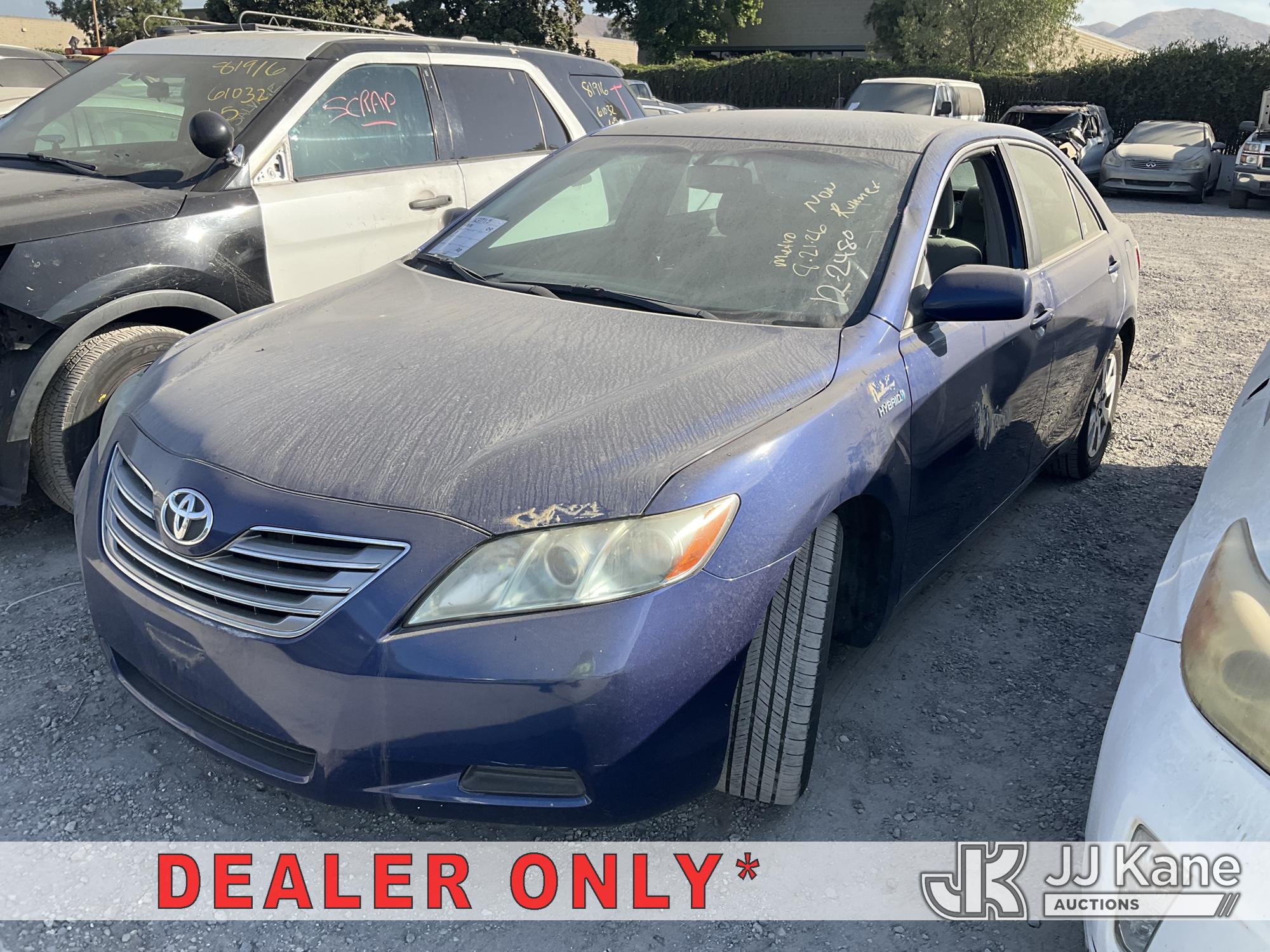 2009 Toyota Camry Hybrid Sedan 4-Door Sedan