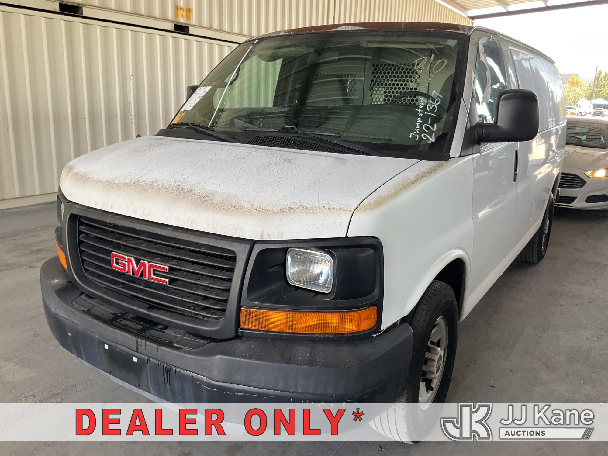 2009 GMC Savana G3500 Cargo Van