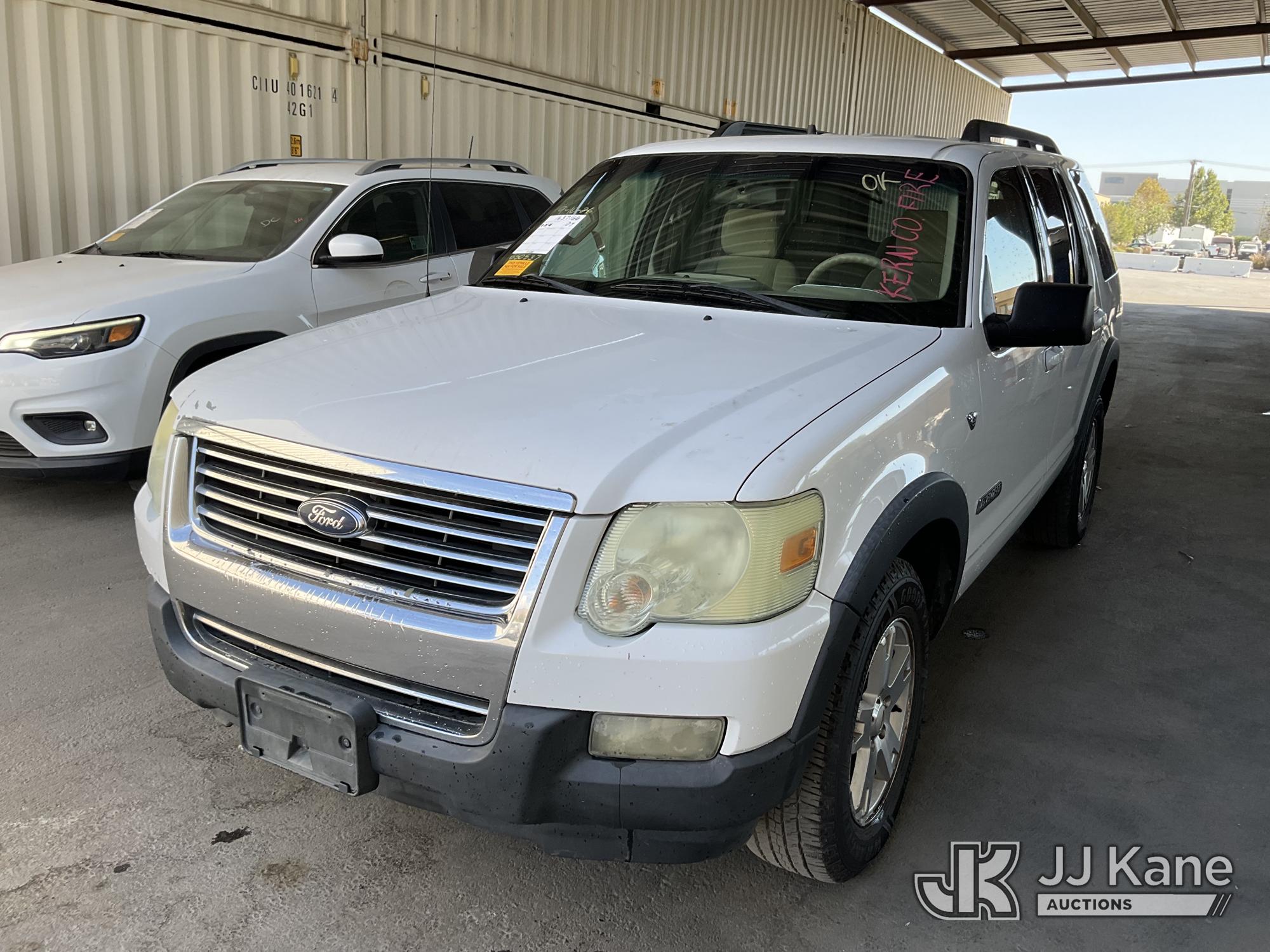 2007 Ford Explorer XLT 4.6L 4-Door Sport Utility Vehicle