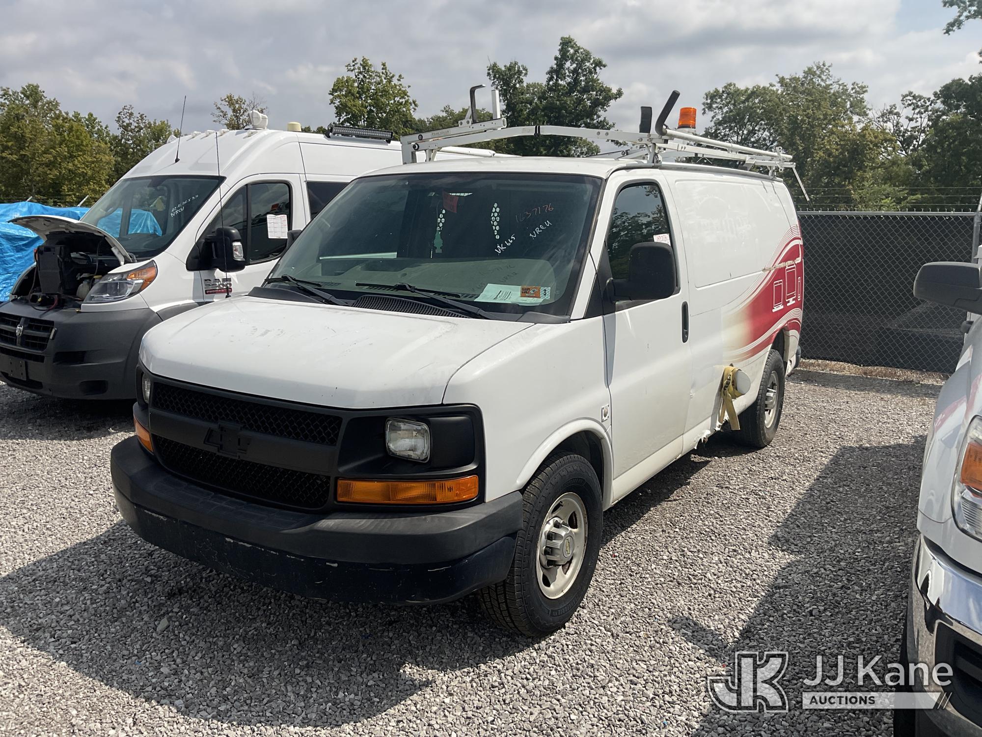 Photo of 2011 Chevrolet Express G2500