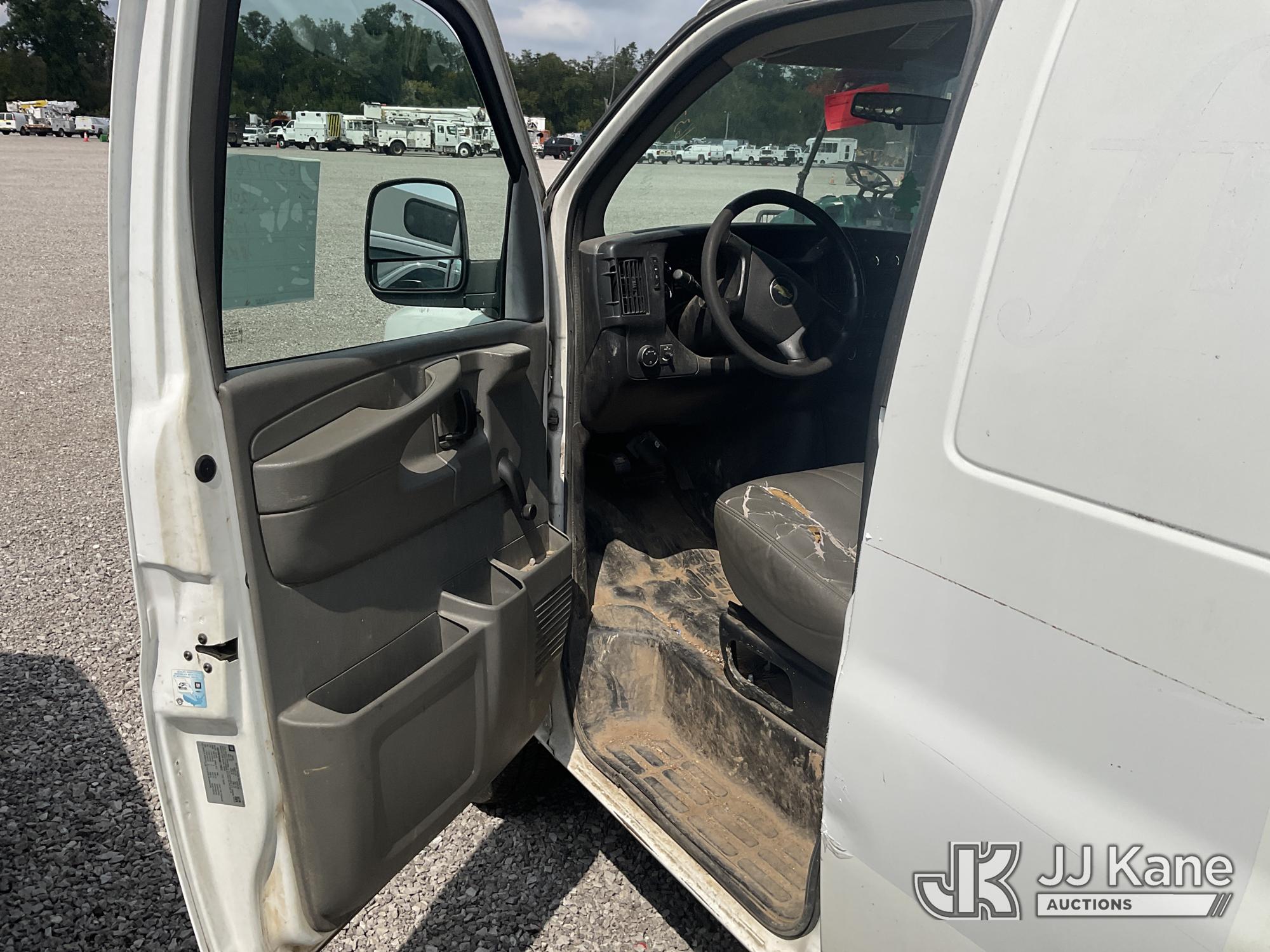 2011 Chevrolet EXPRESS G2500