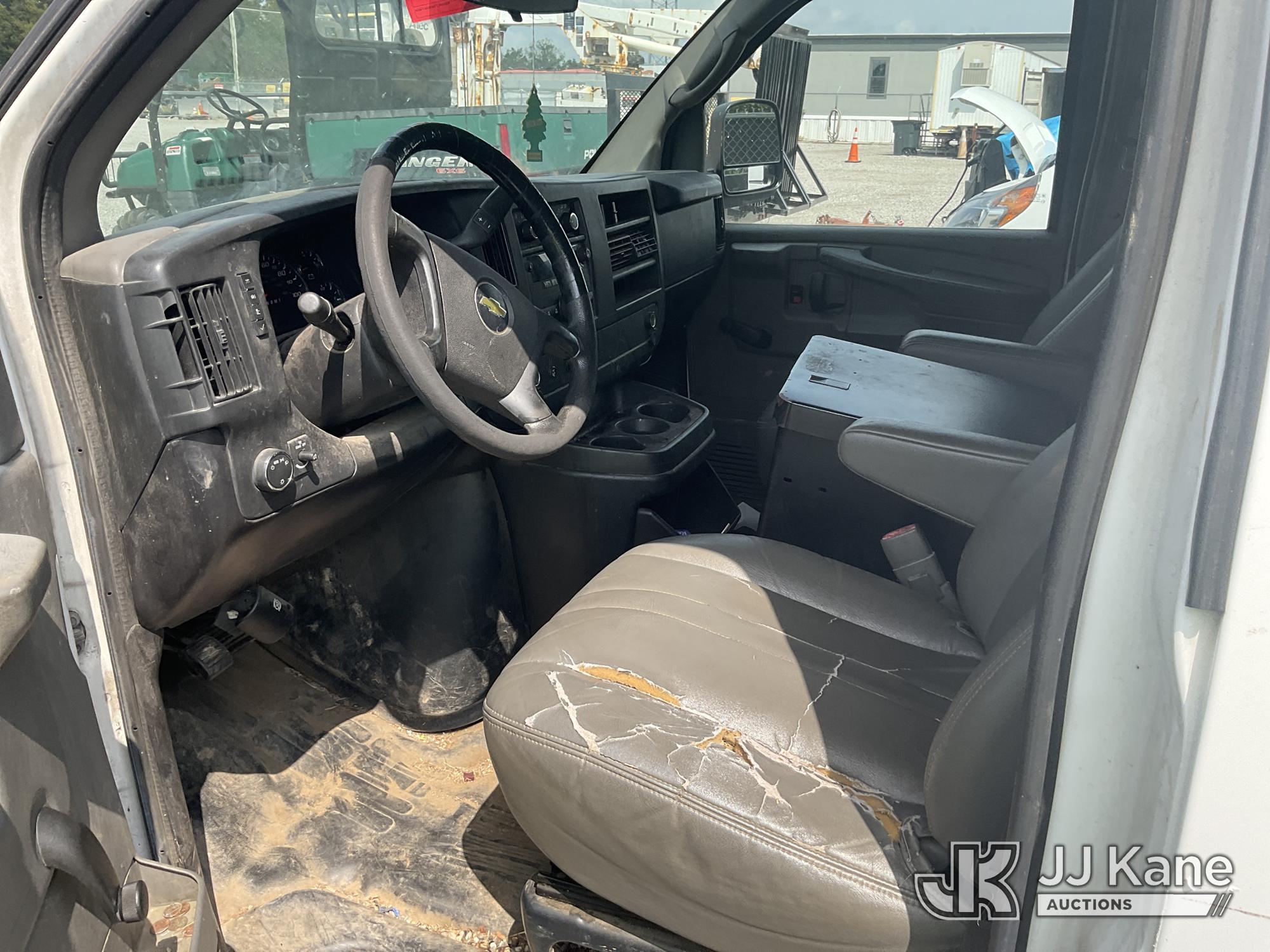2011 Chevrolet EXPRESS G2500