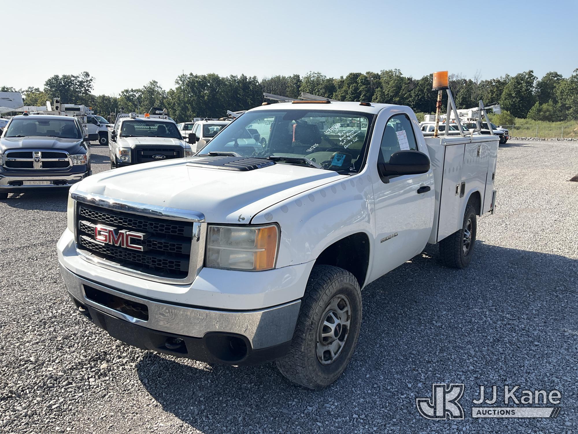 Photo of 2011 GMC Sierra 2500HD 4x4