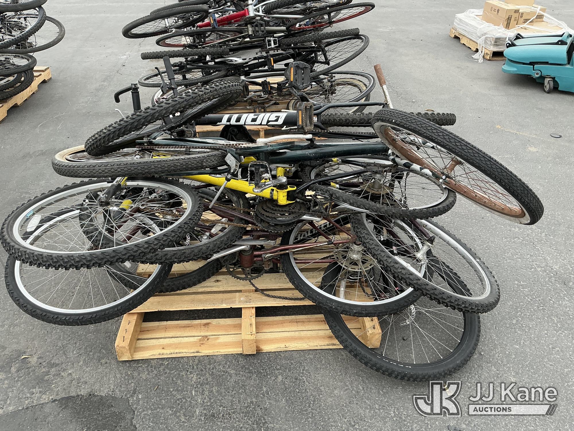 (1 Pallet) Bicycles (Used) NOTE: This unit is being sold AS IS/WHERE IS via Timed Auction and is located in Jurupa Valley