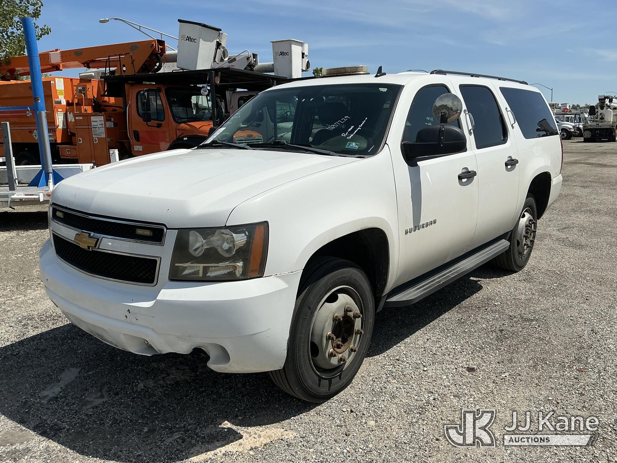 Photo of 2013 Chevrolet Suburban
