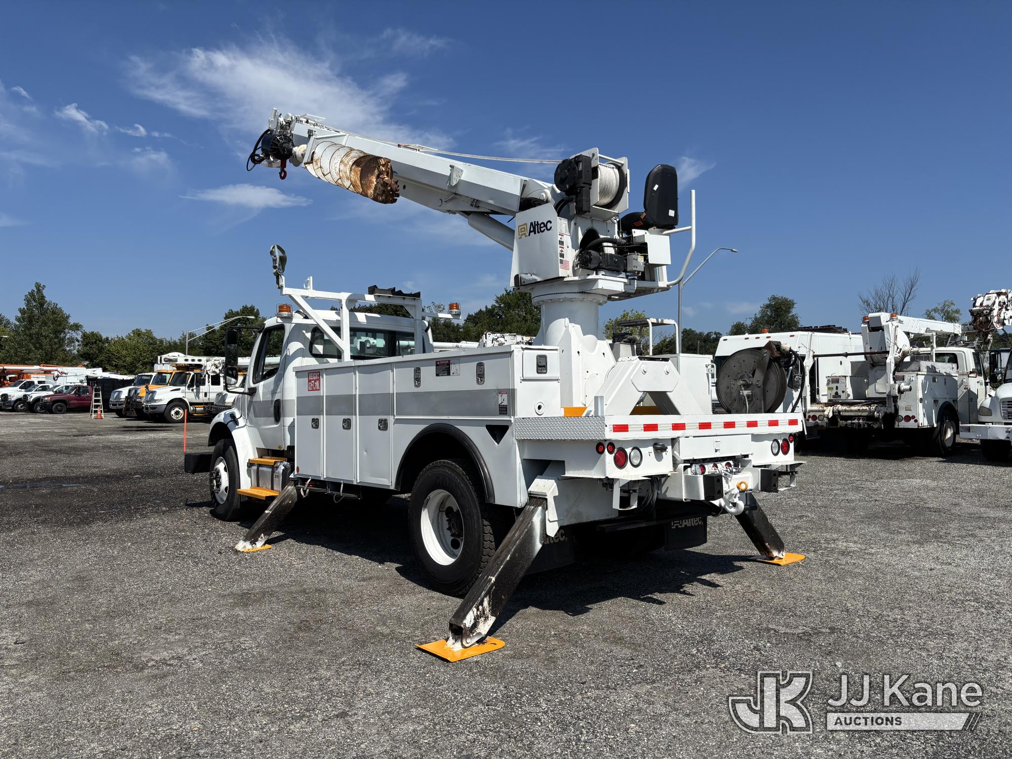 2014 Freightliner M2 106