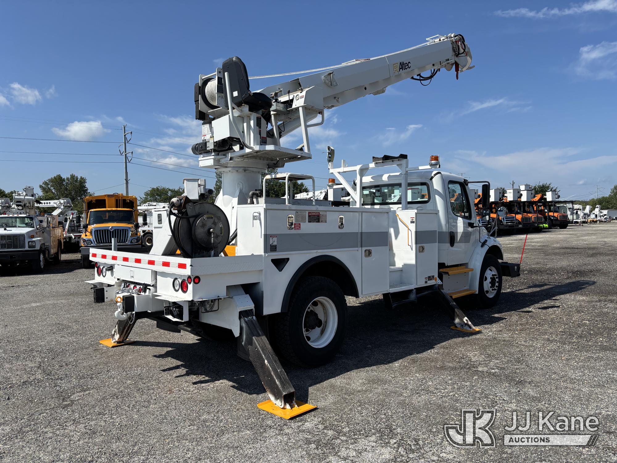 2014 Freightliner M2 106