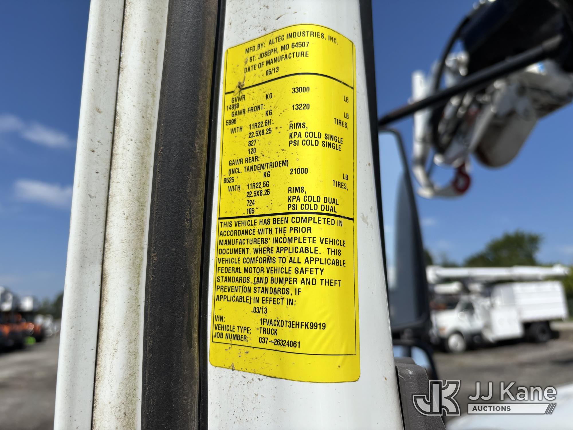 2014 Freightliner M2 106