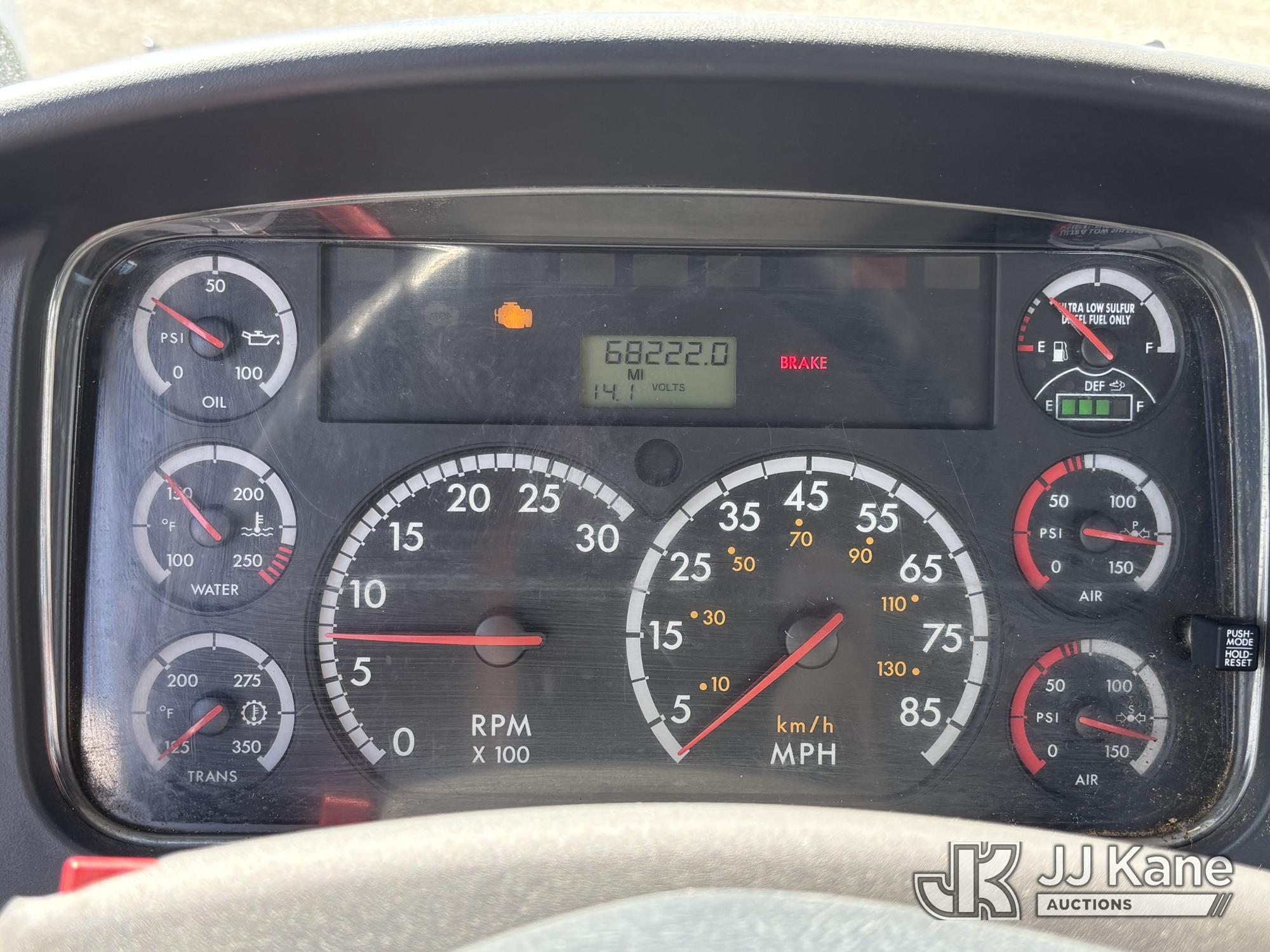 2014 Freightliner M2 106