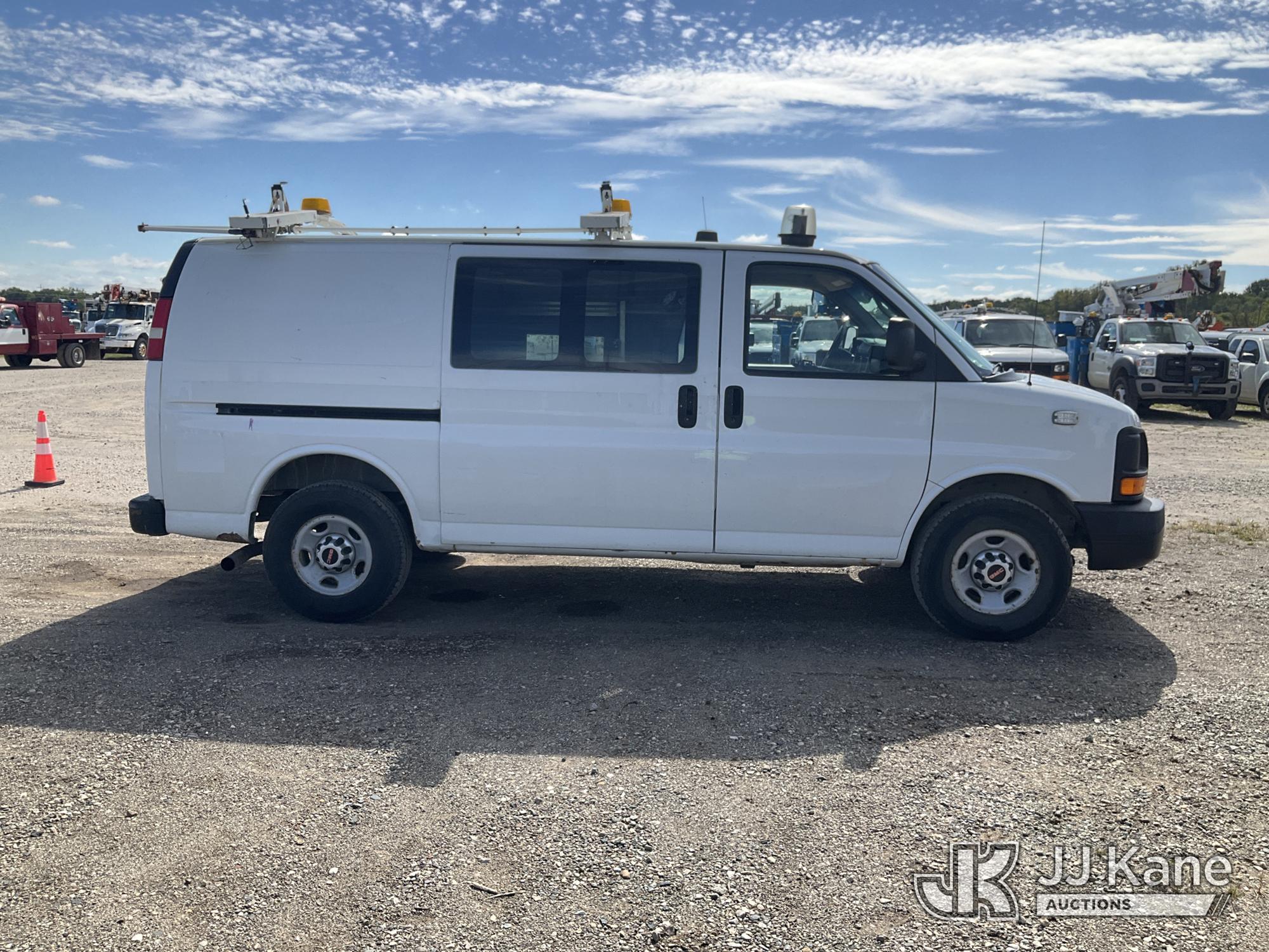 2013 GMC SAVANA G3500
