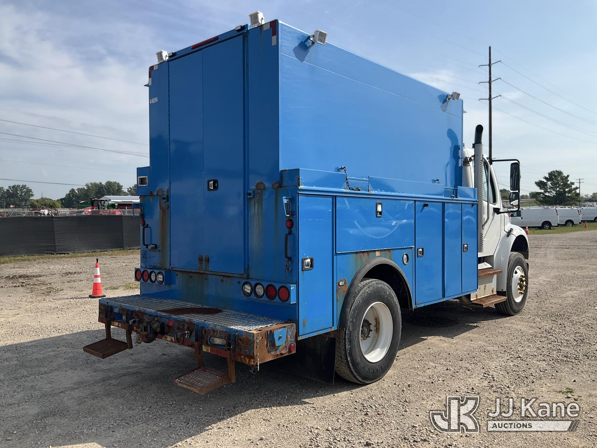 2014 Freightliner M2 106