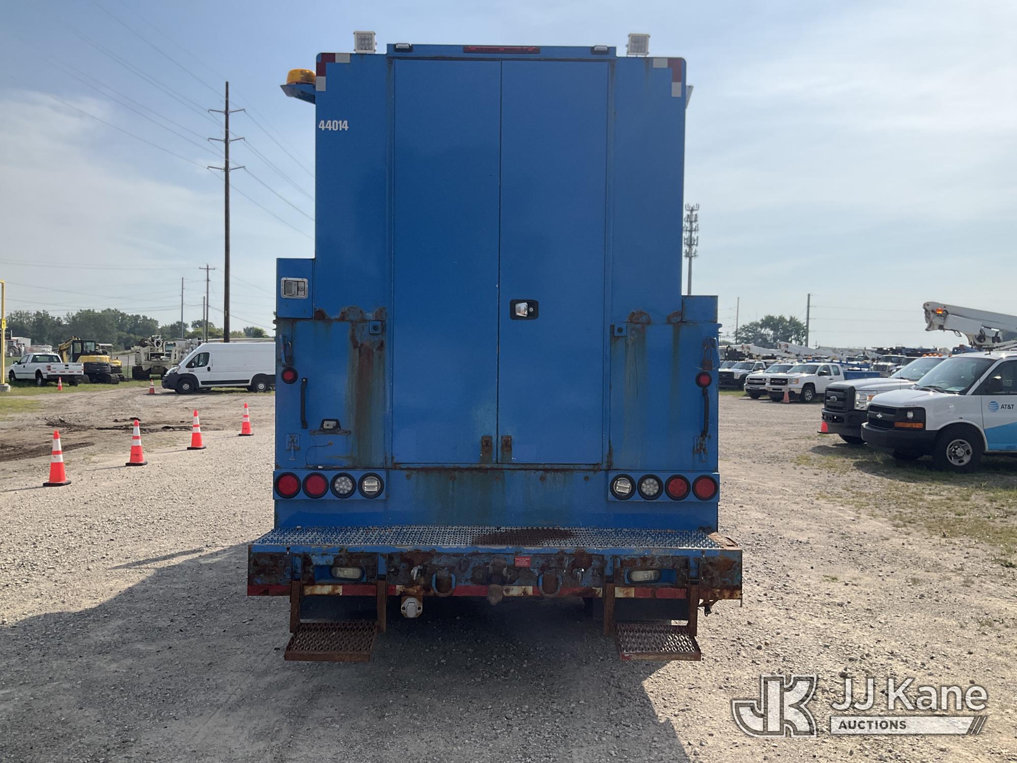 2014 Freightliner M2 106