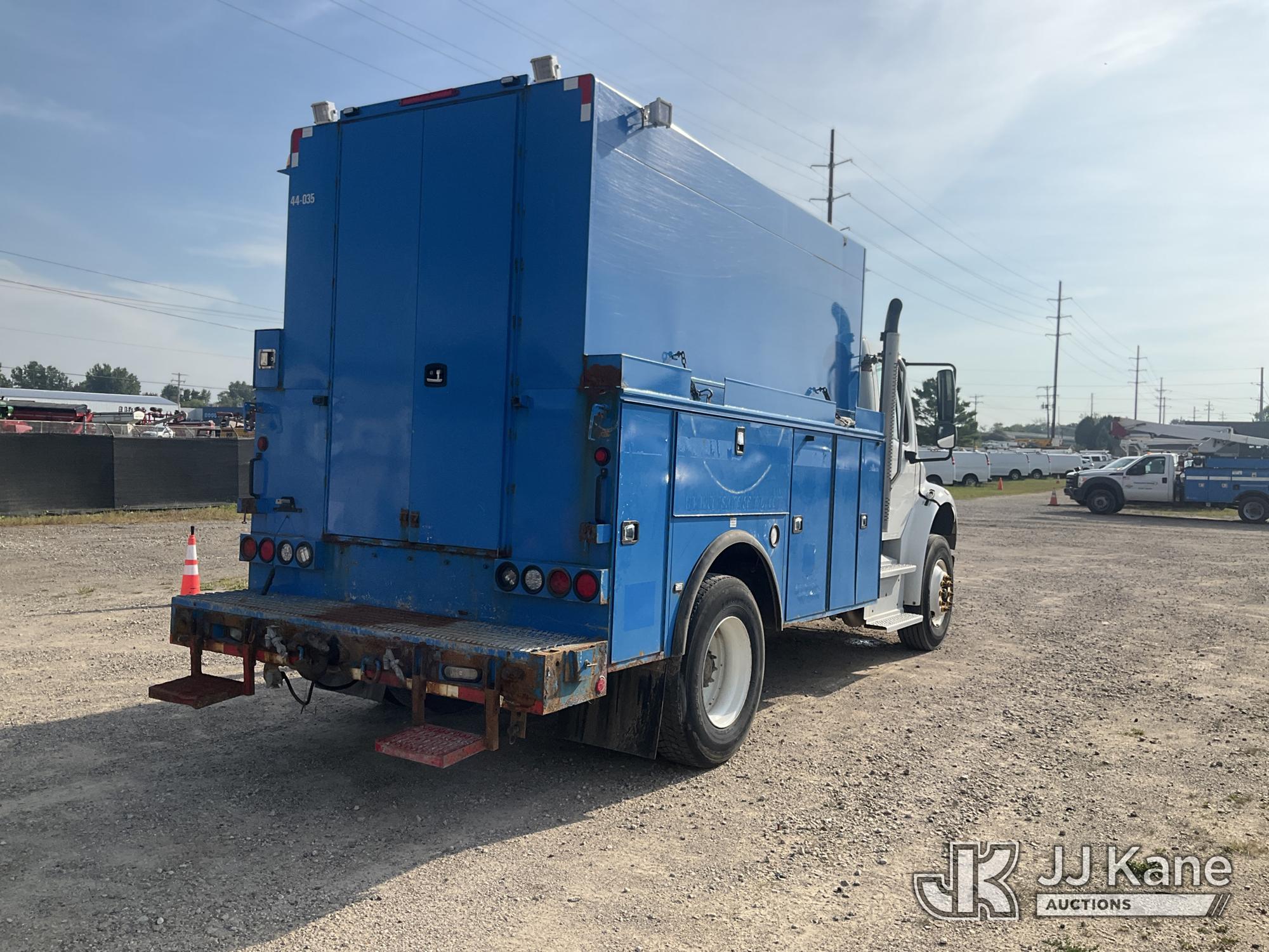 2015 Freightliner M2 106