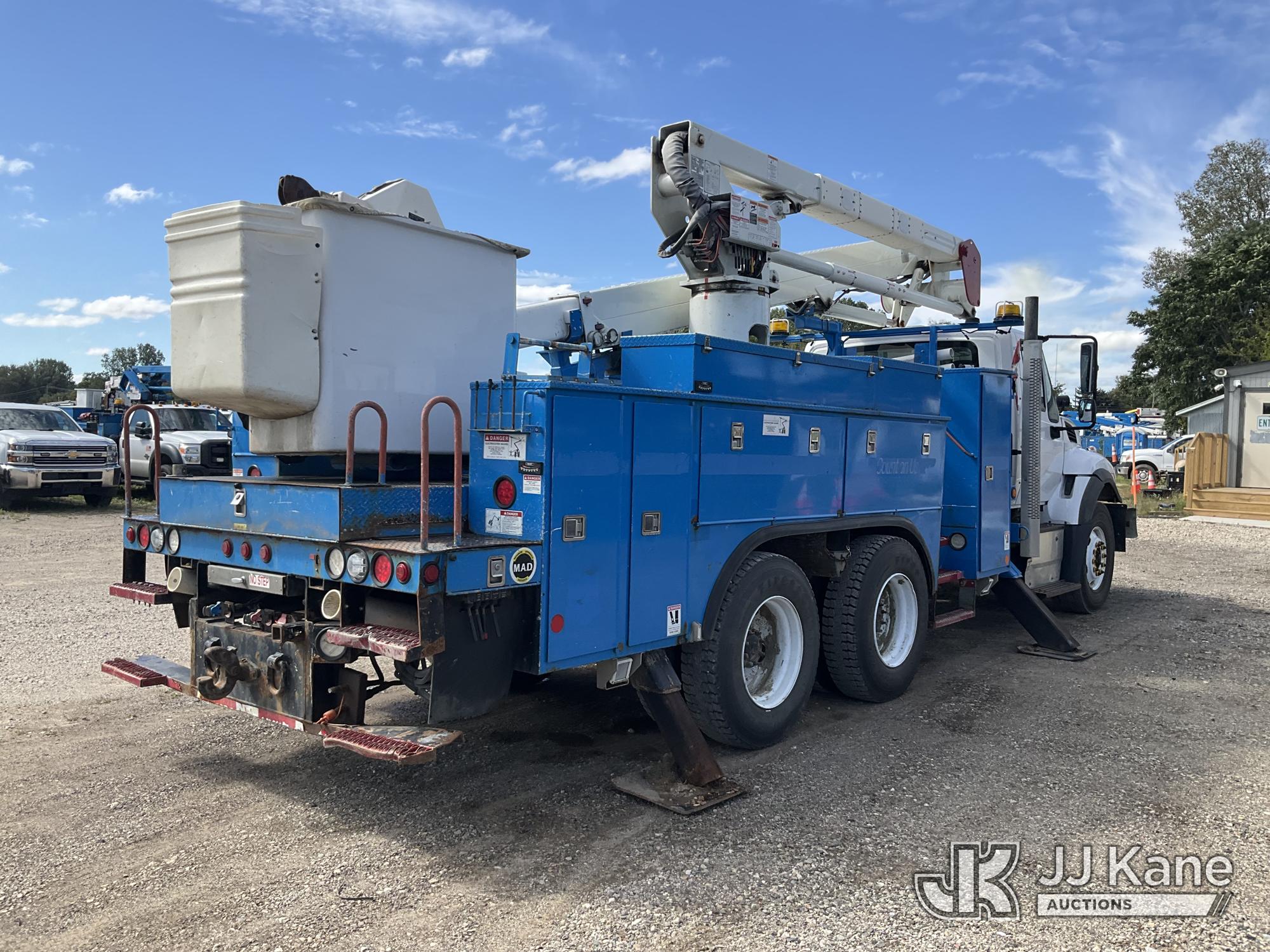 2017 International WORKSTAR 7400