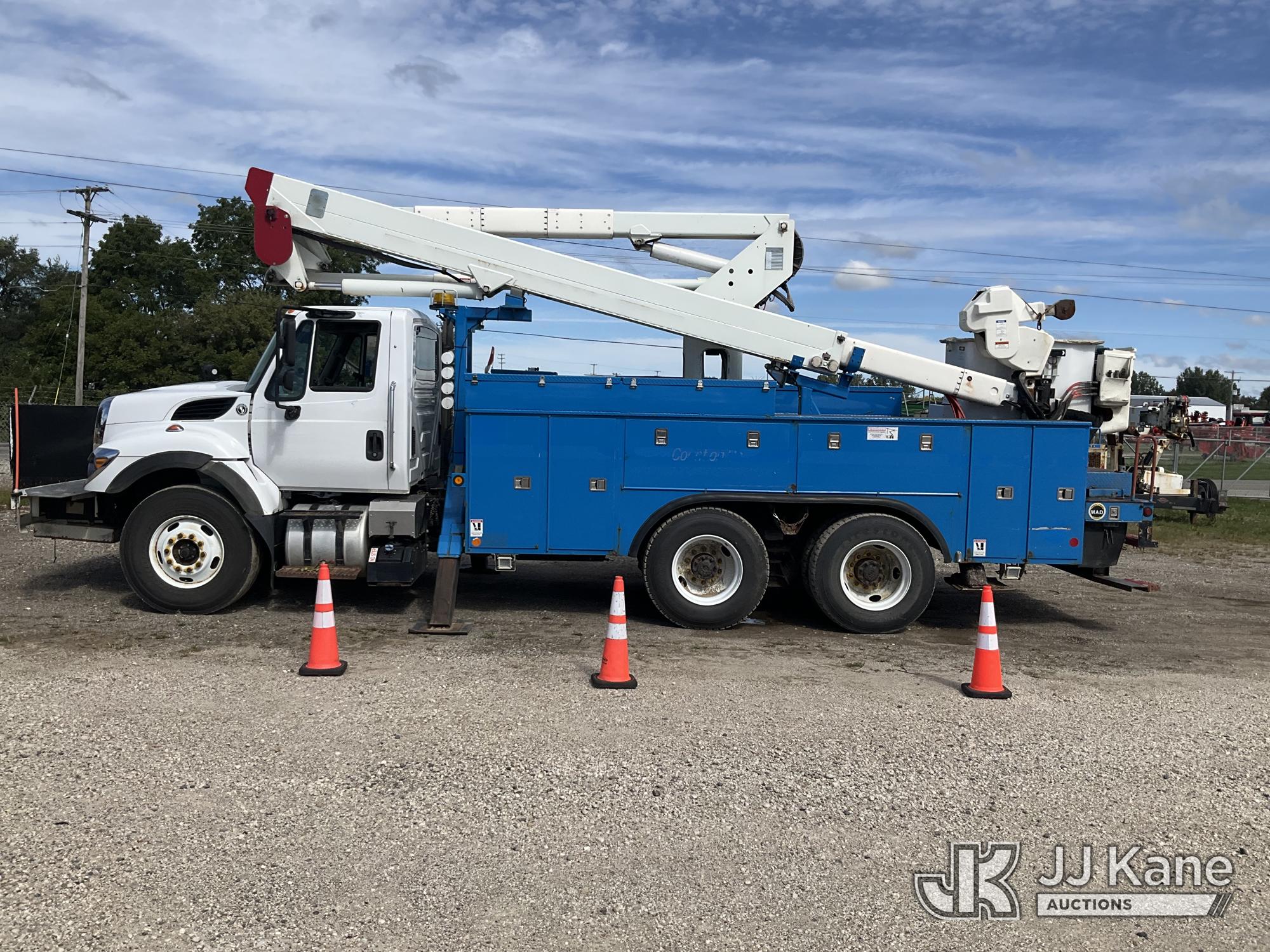 2017 International WORKSTAR 7400