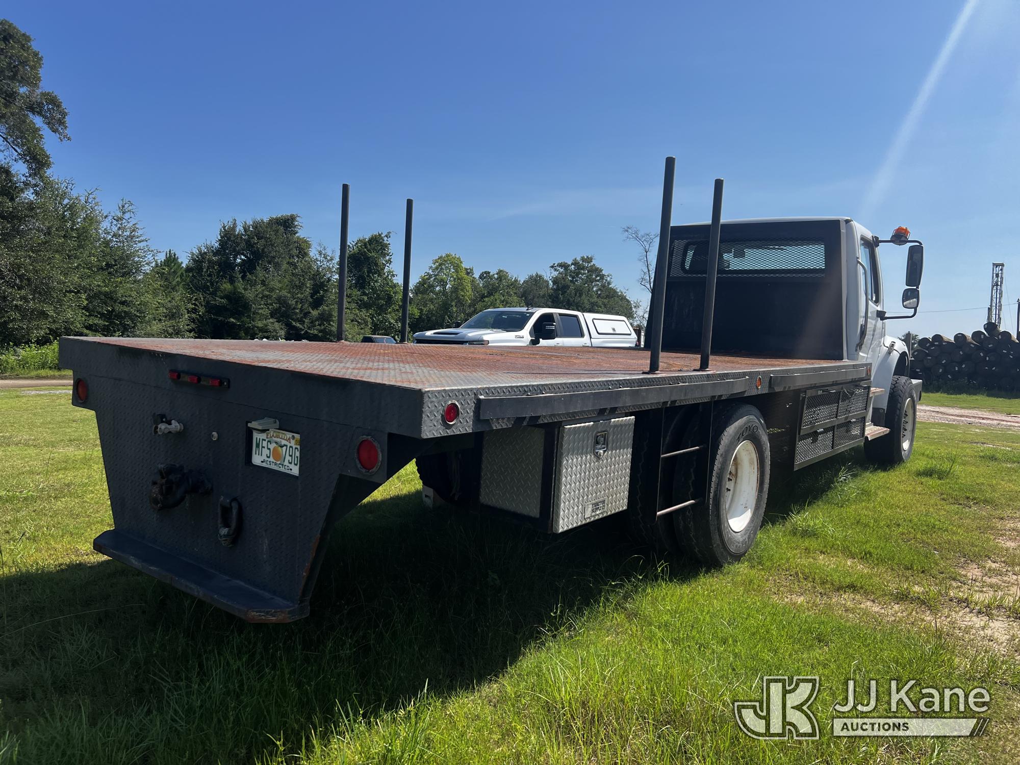 2015 Freightliner M2 106 4X4