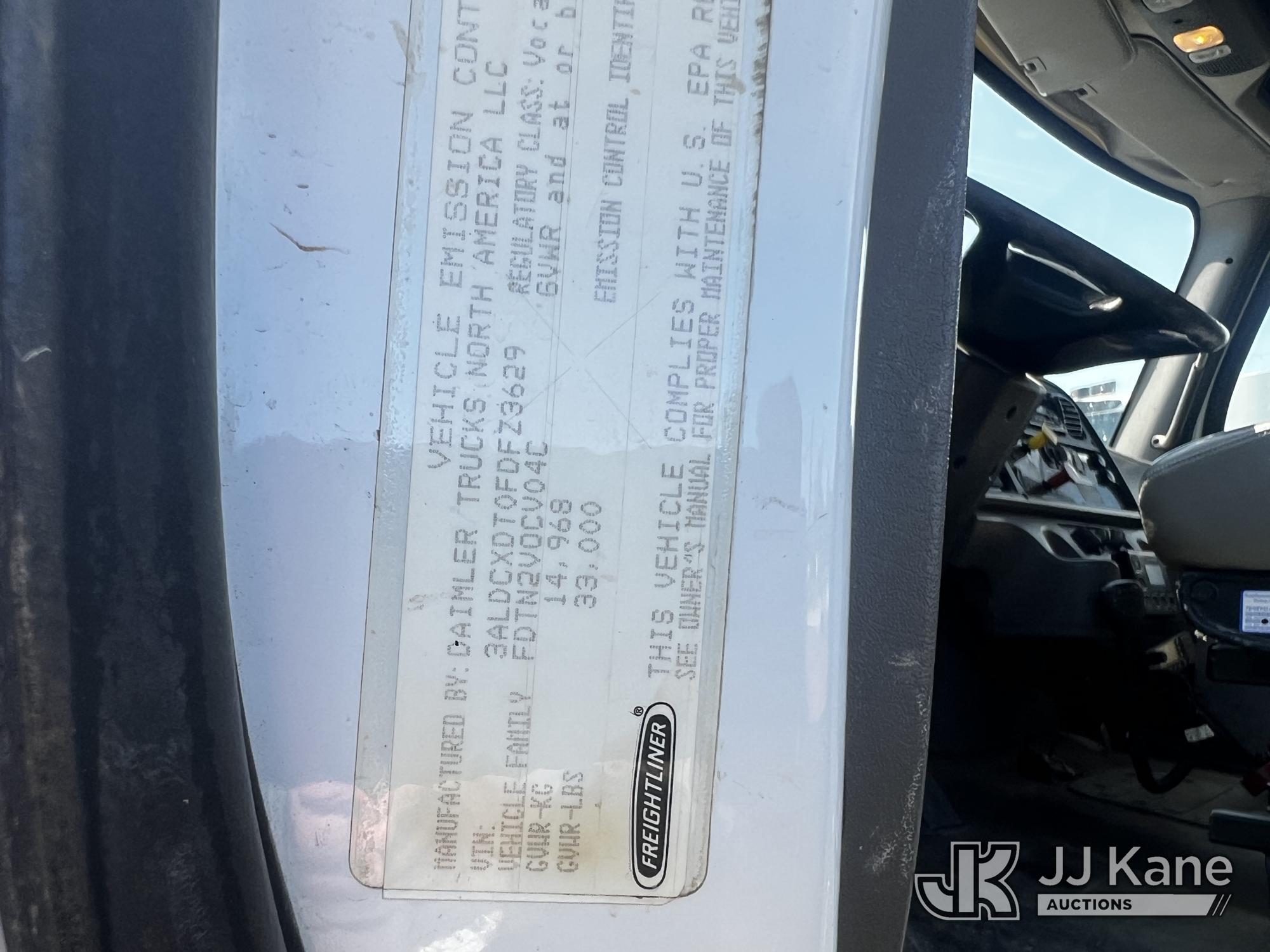 2015 Freightliner M2 106 4X4