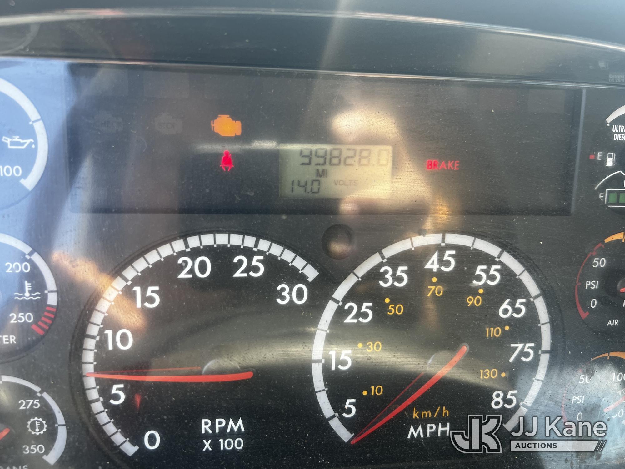 2015 Freightliner M2 106 4X4