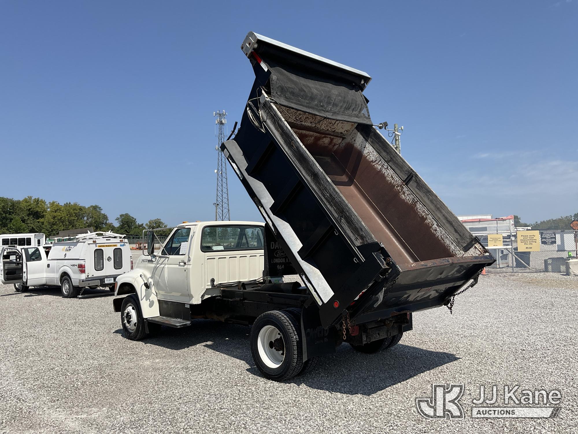 1997 Ford F700