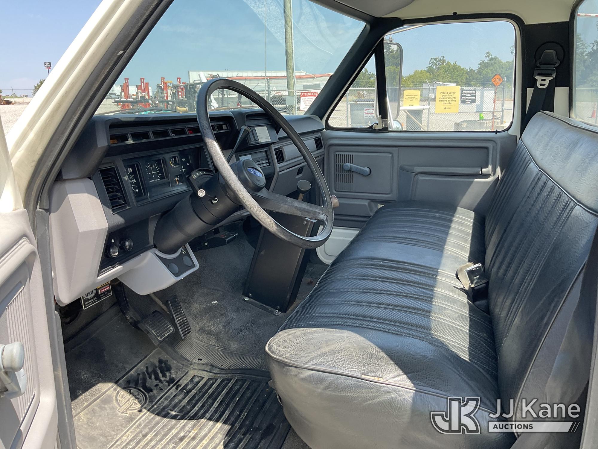 1997 Ford F700