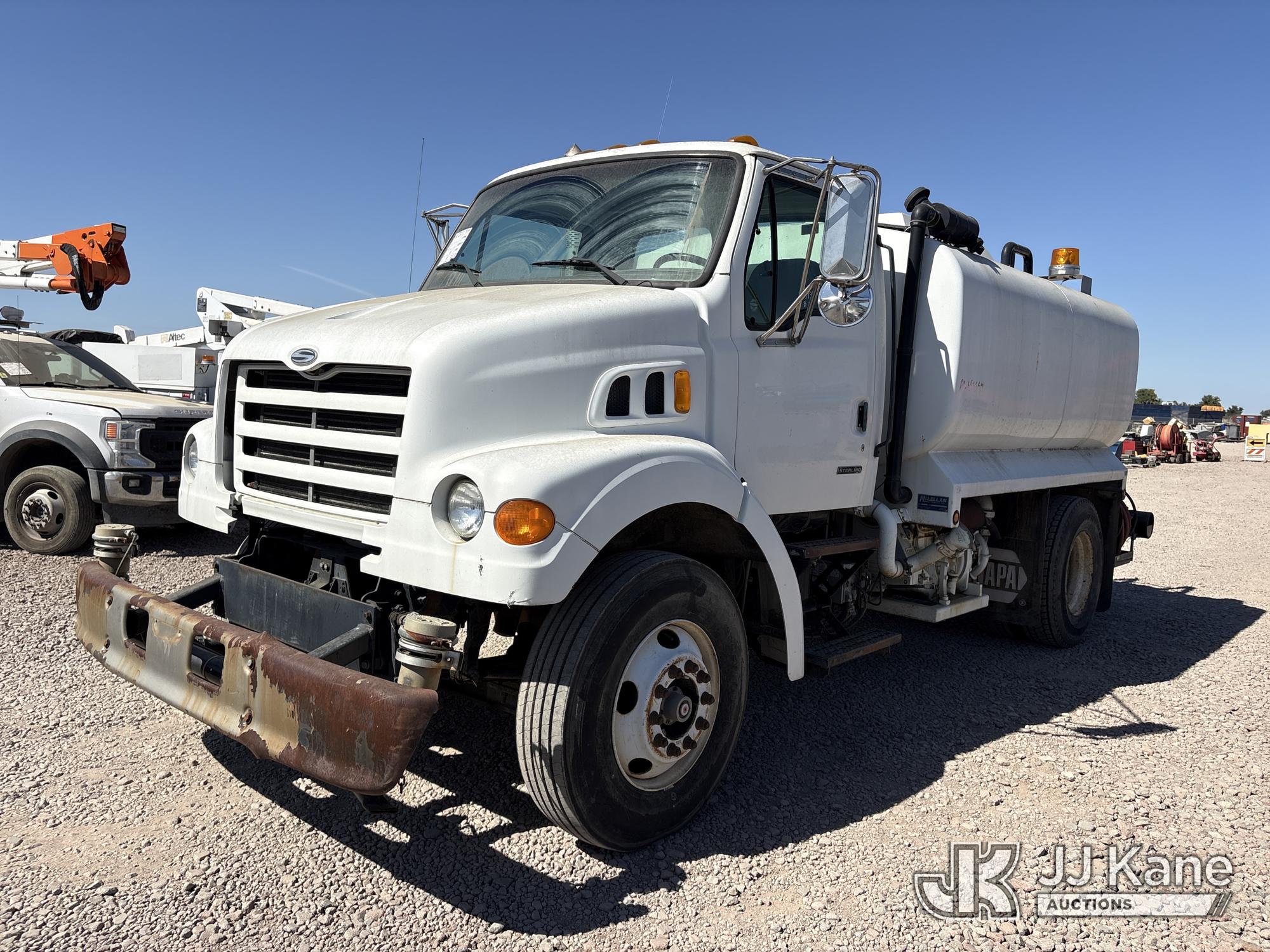 2000 Sterling L7500