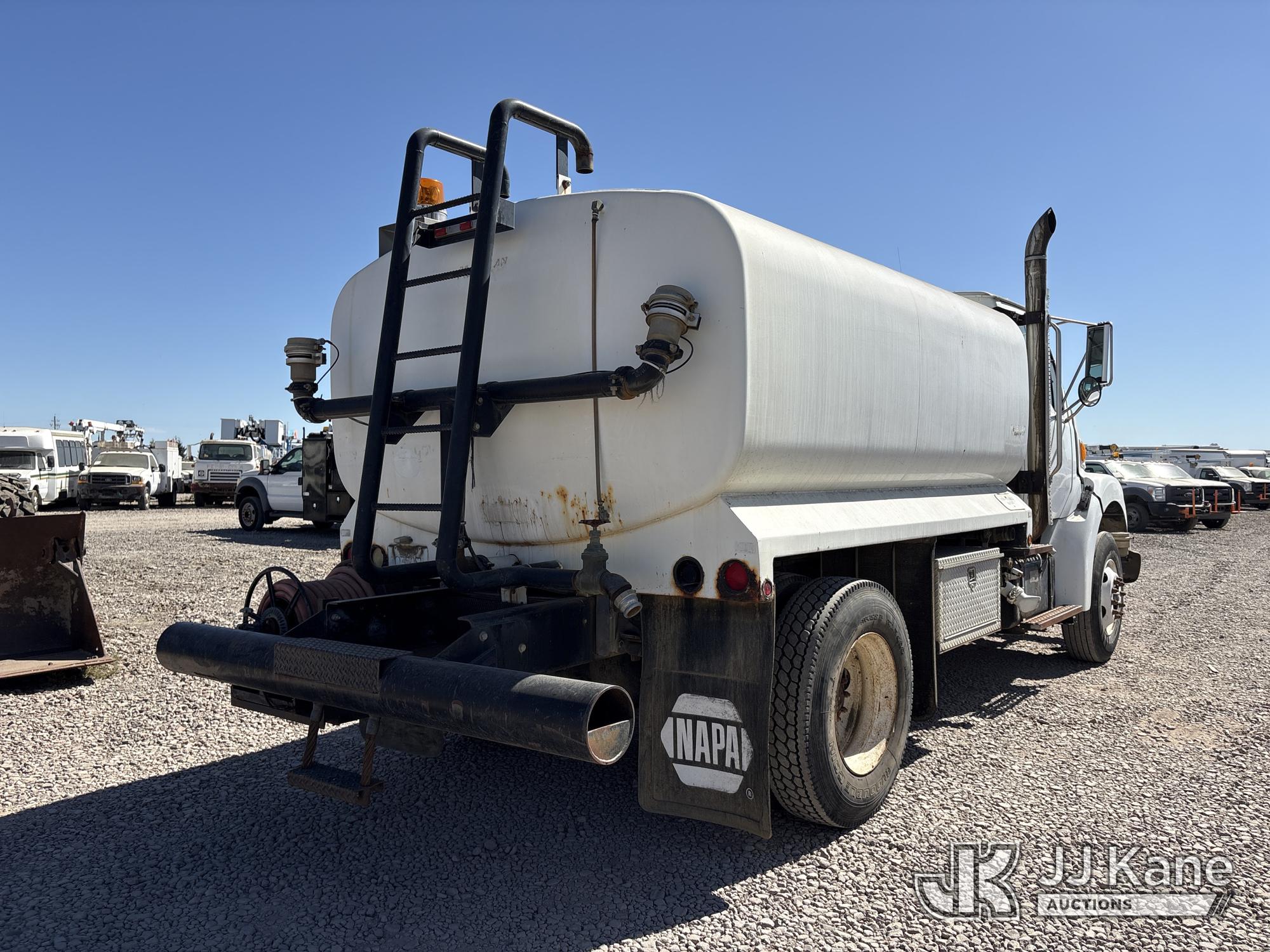 2000 Sterling L7500