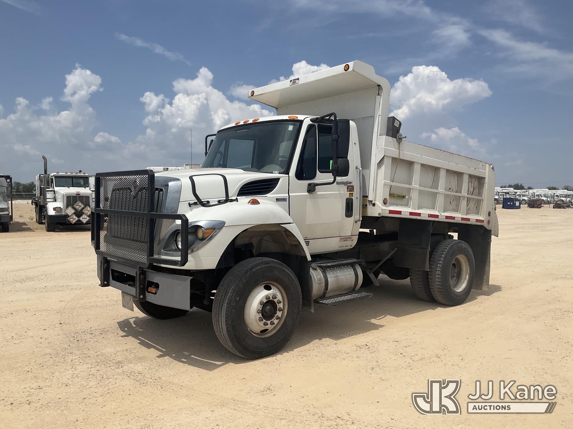 Photo of 2013 International 7500