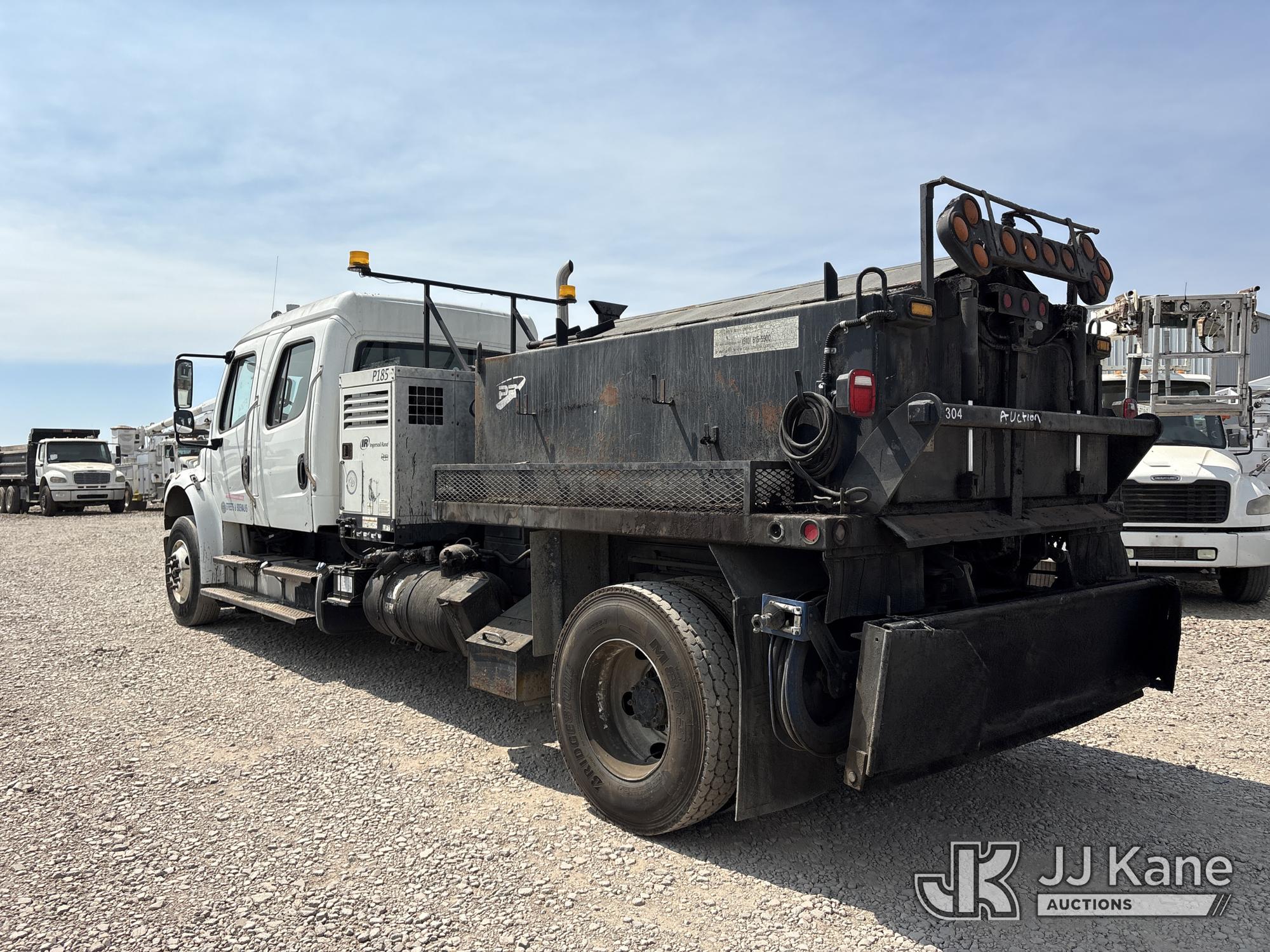 2013 Freightliner M2 106