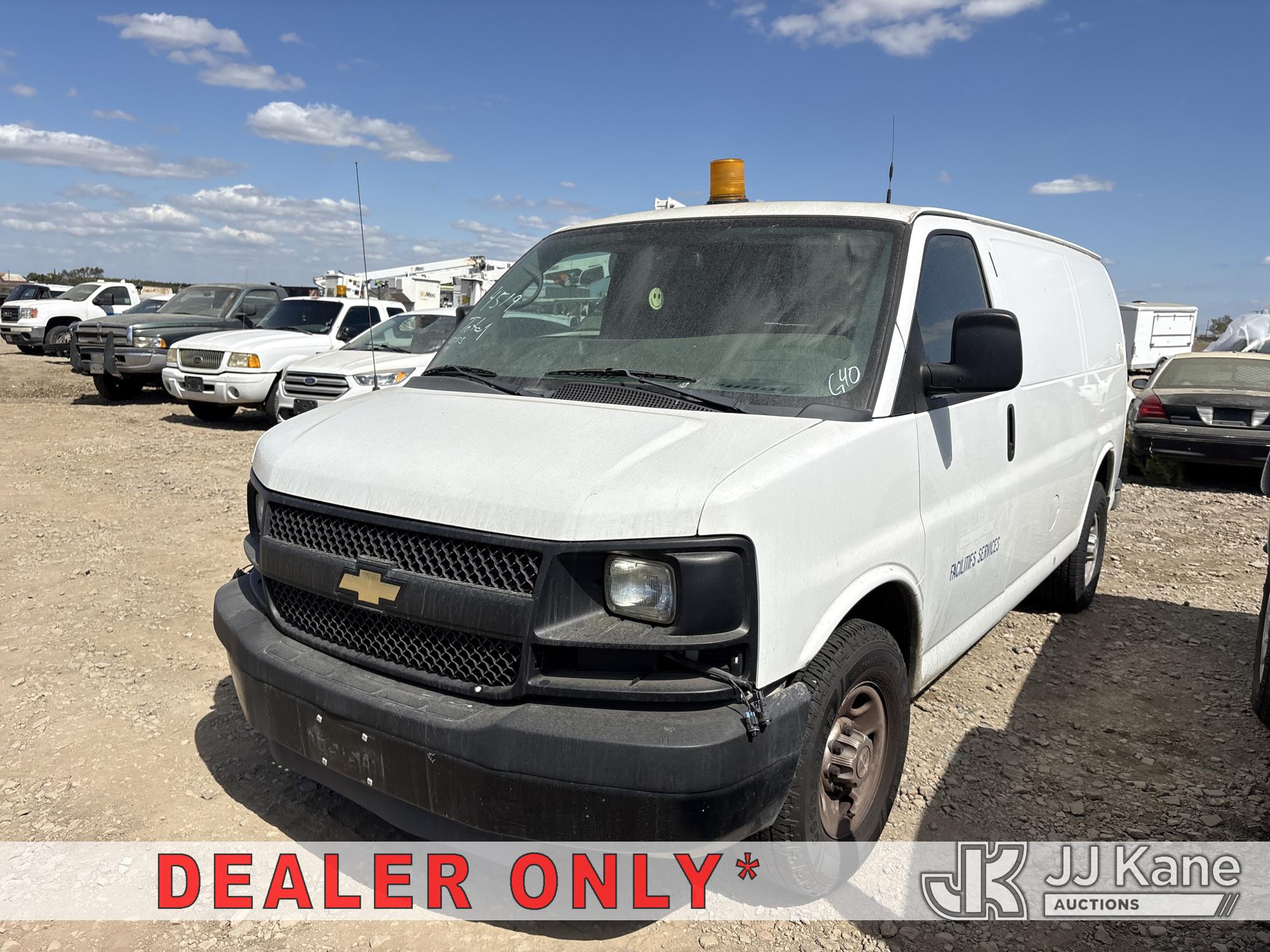 Photo of 2015 Chevrolet Express